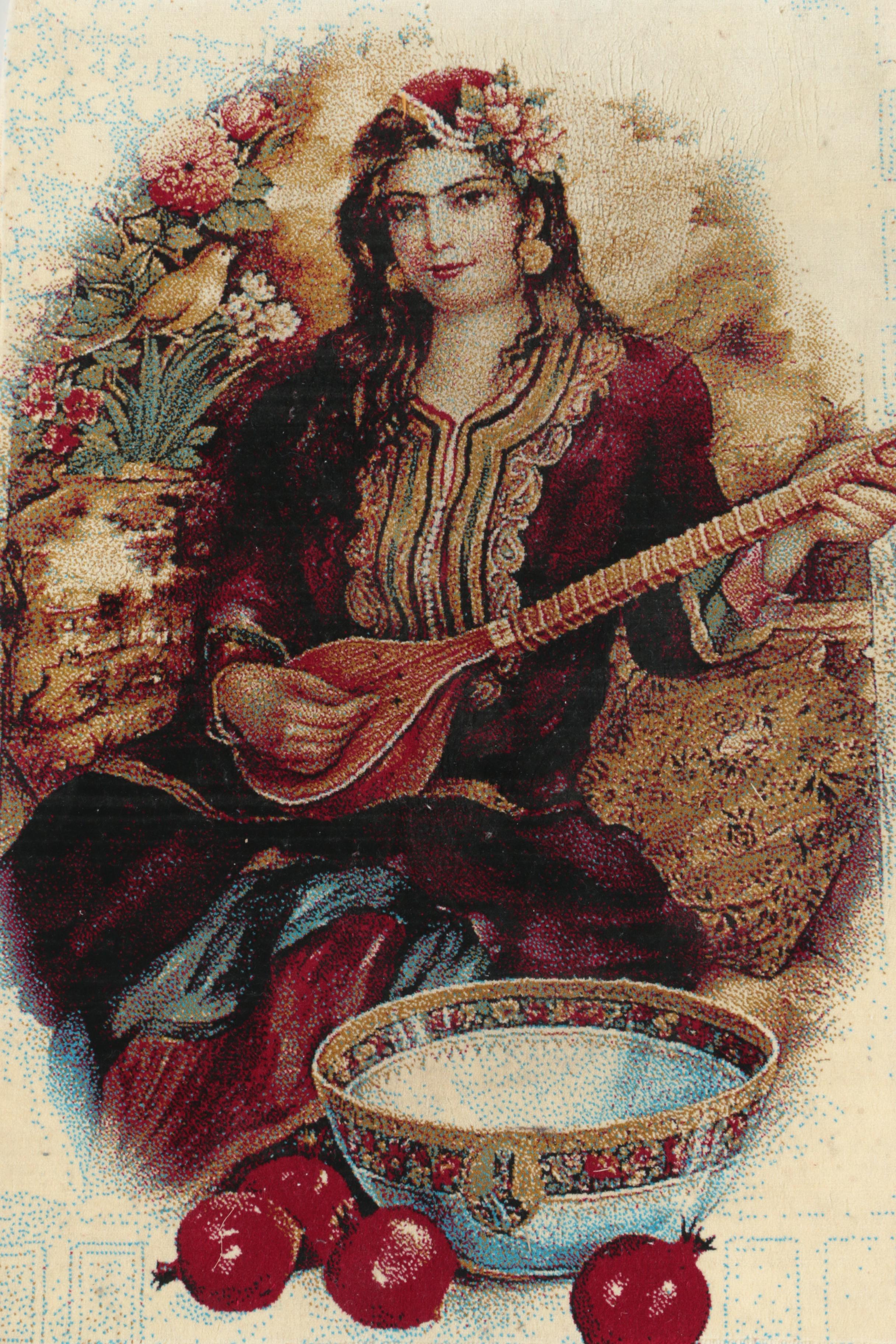 Machine Made Pictorial Accent Rug