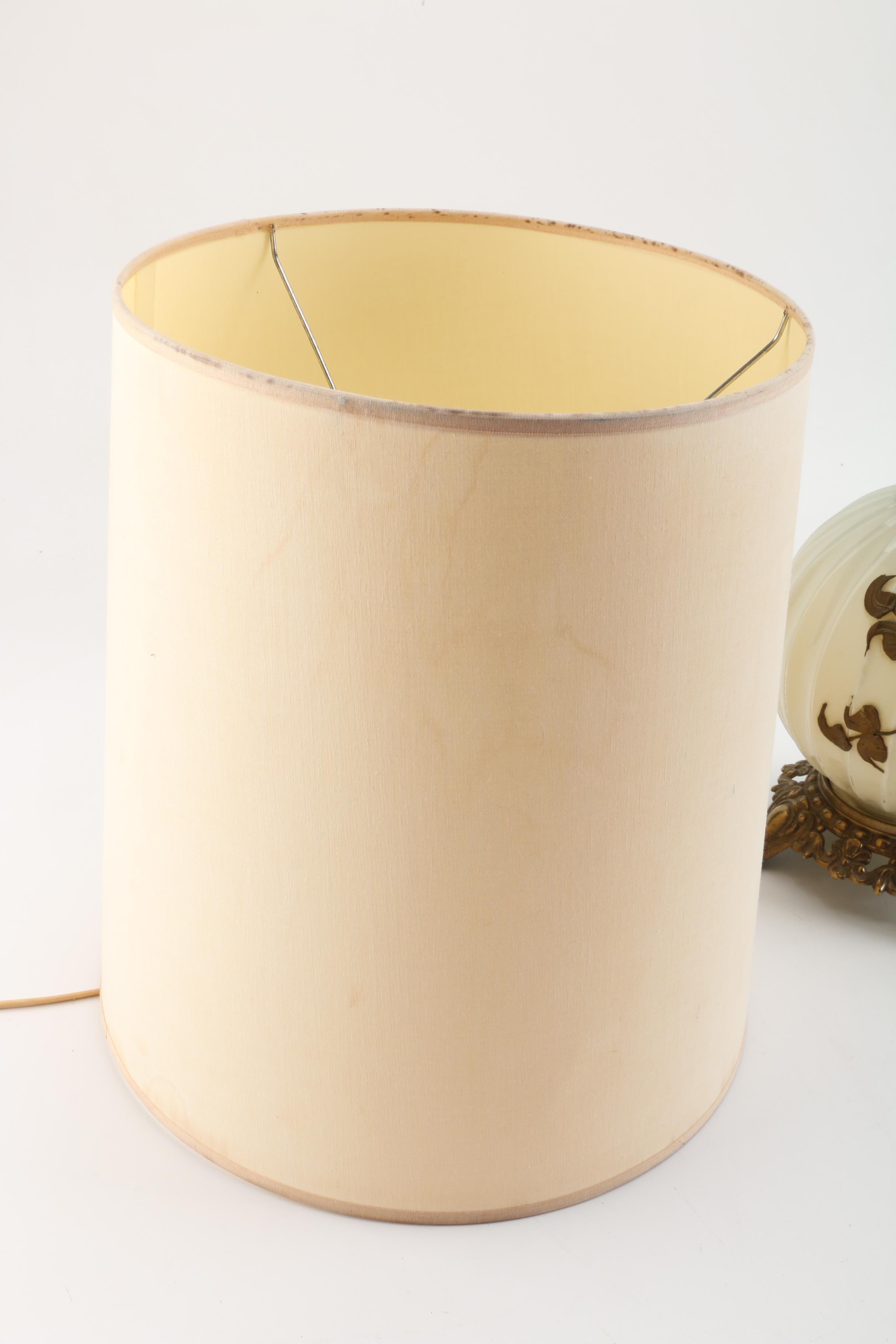 Vintage Deen Products Table Lamp