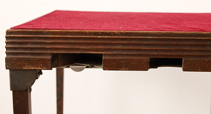 Vintage Electric Hammond Bridge Table