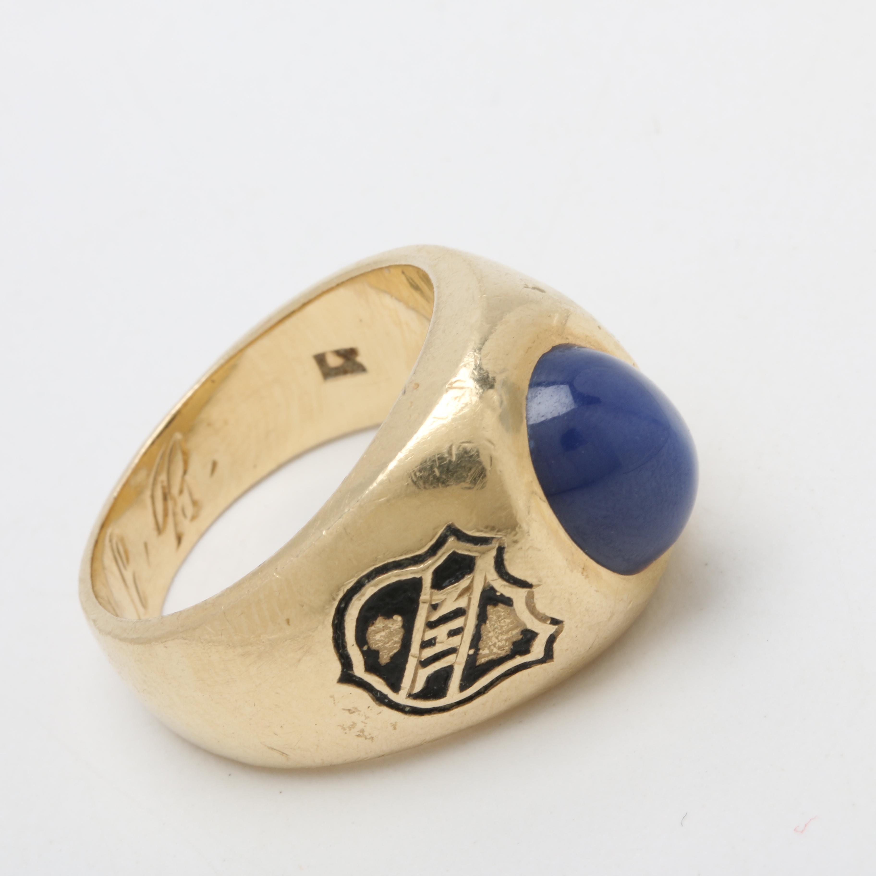 1972 National Hockey League All-Star 14K Yellow Gold Star Sapphire Ring