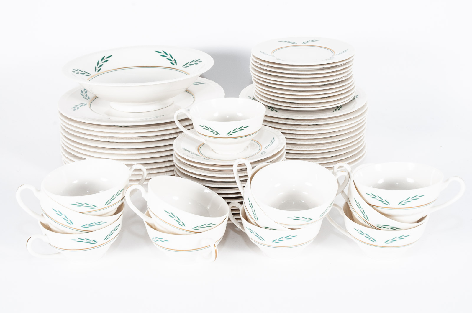 Hanover China Set in "Coronation" Pattern