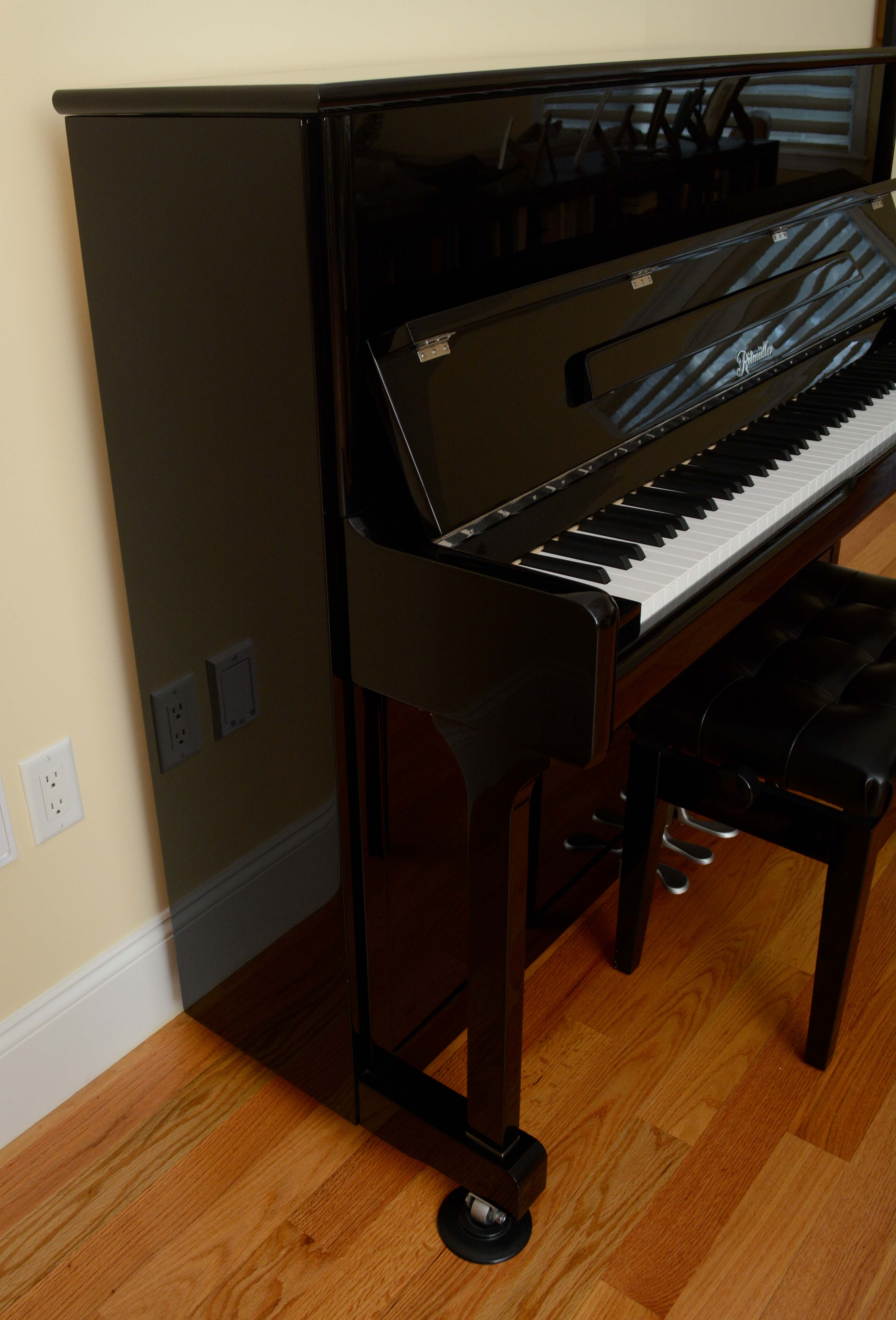 Ritmüller Studio Upright Piano with Adjustable Bench