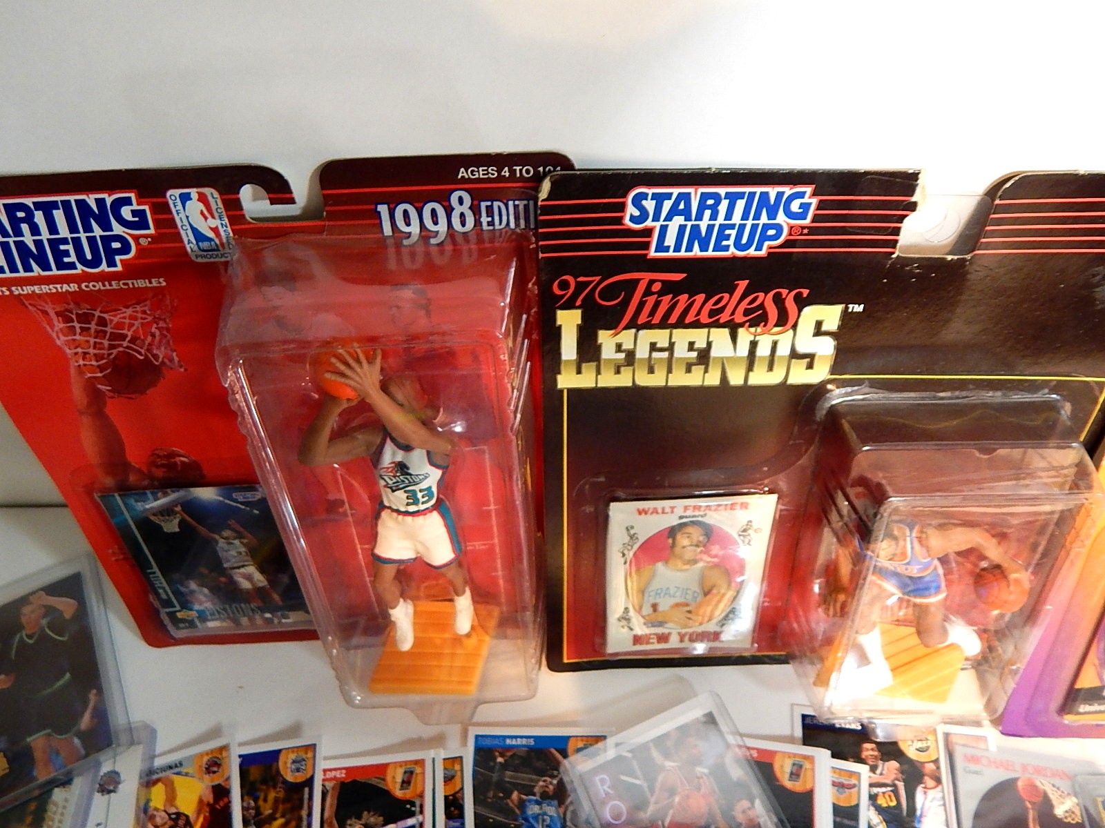 NBA Basketball Collection with Cards, Autographs, RC's, Stars, Starting Lineups