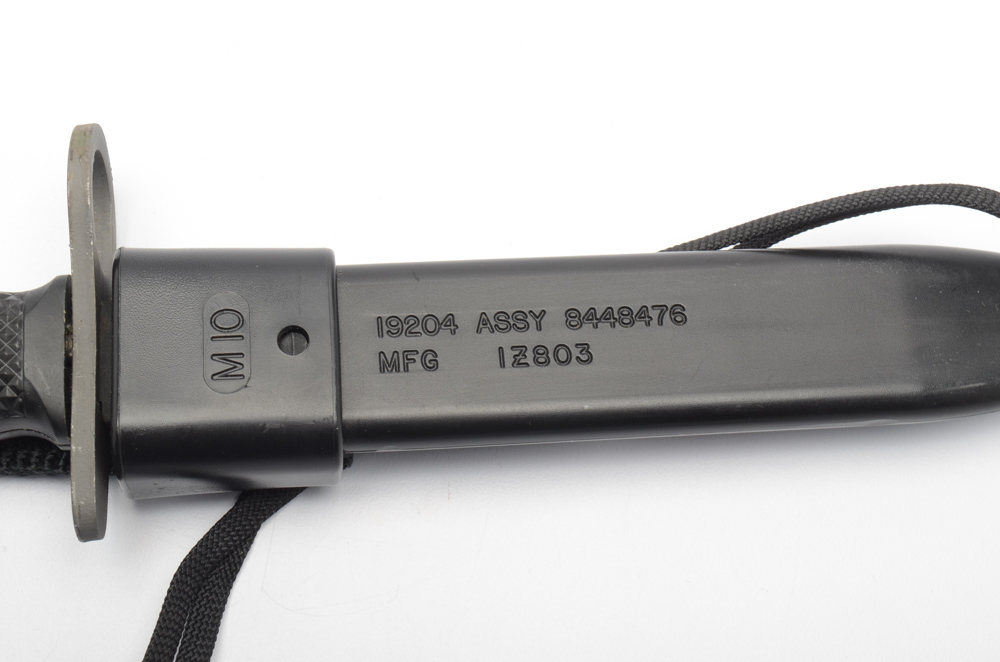 Contemporary US Military Grade Knife Selection