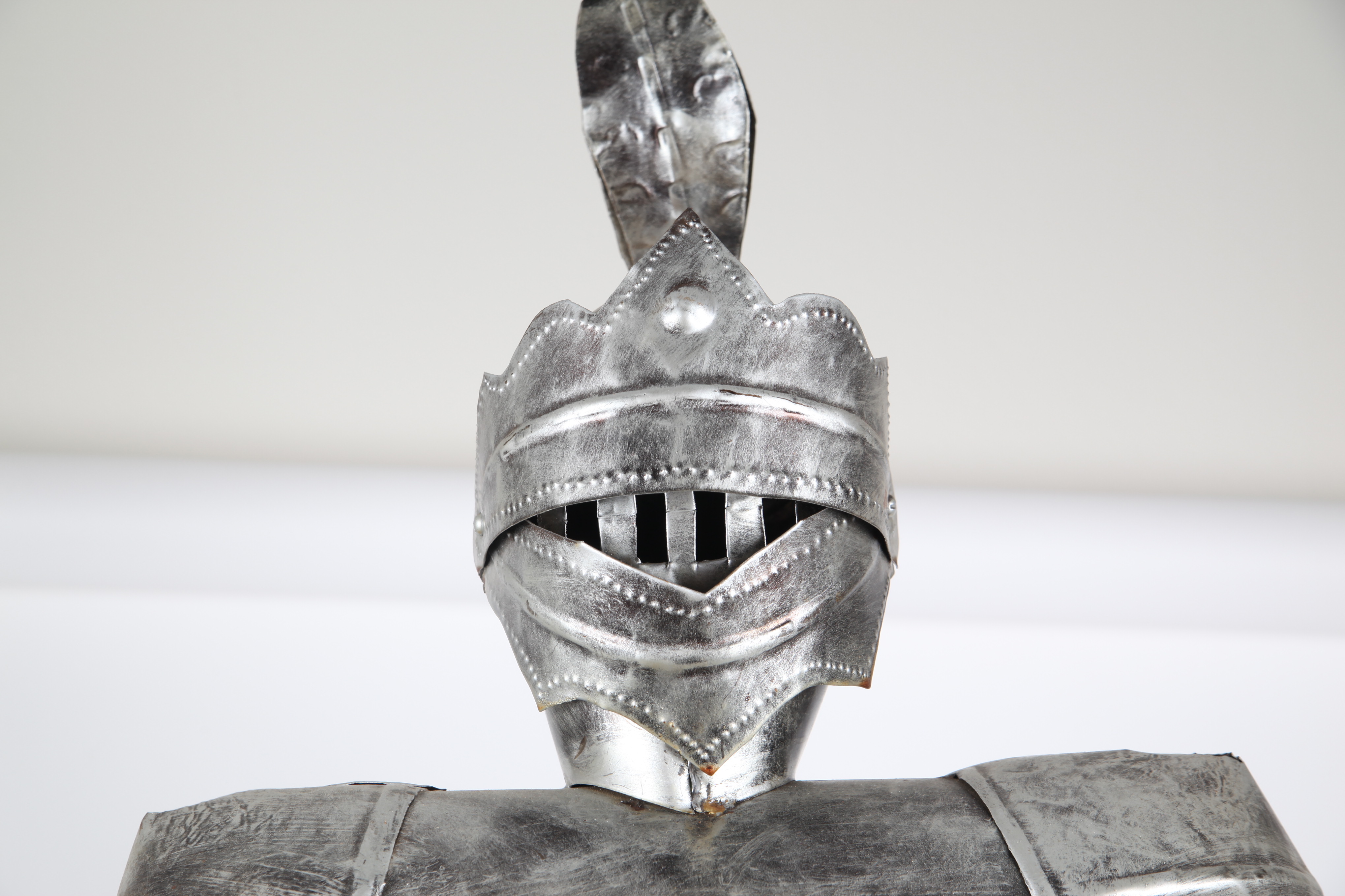 Tin Knight's Suit of Armor Statue