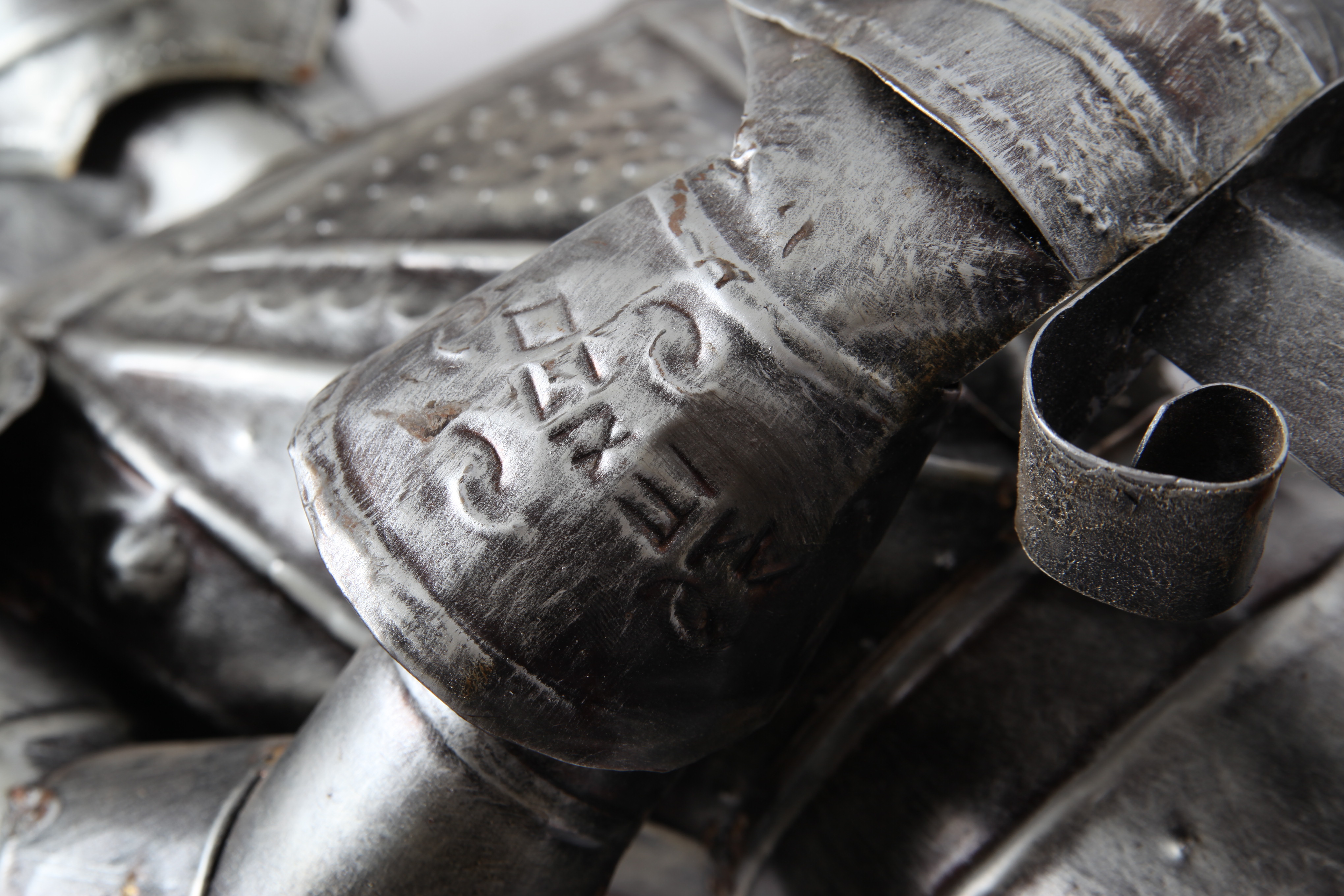 Tin Knight's Suit of Armor Statue