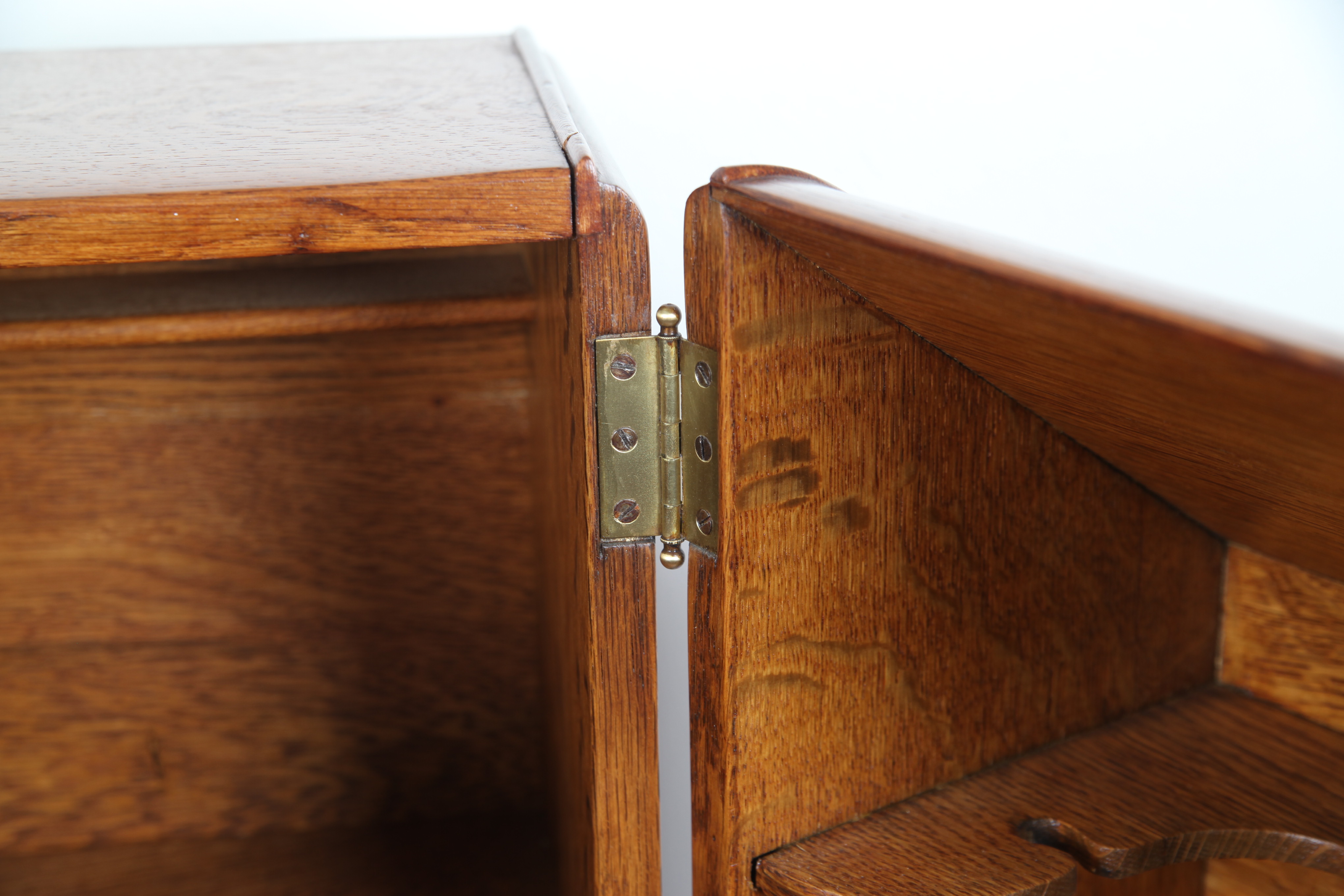 Art Nouveau Oak Bar Server