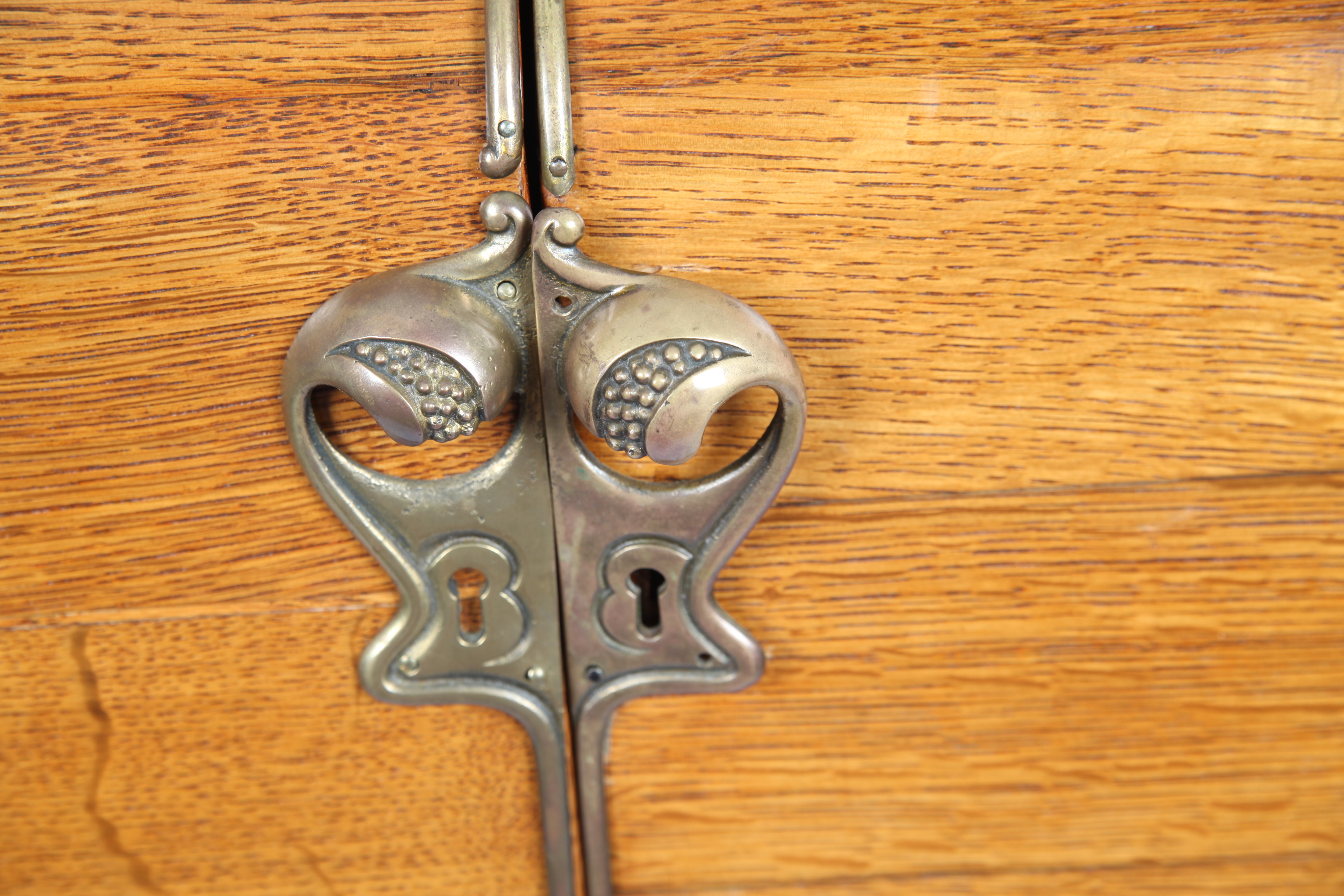 Art Nouveau Oak Bar Server