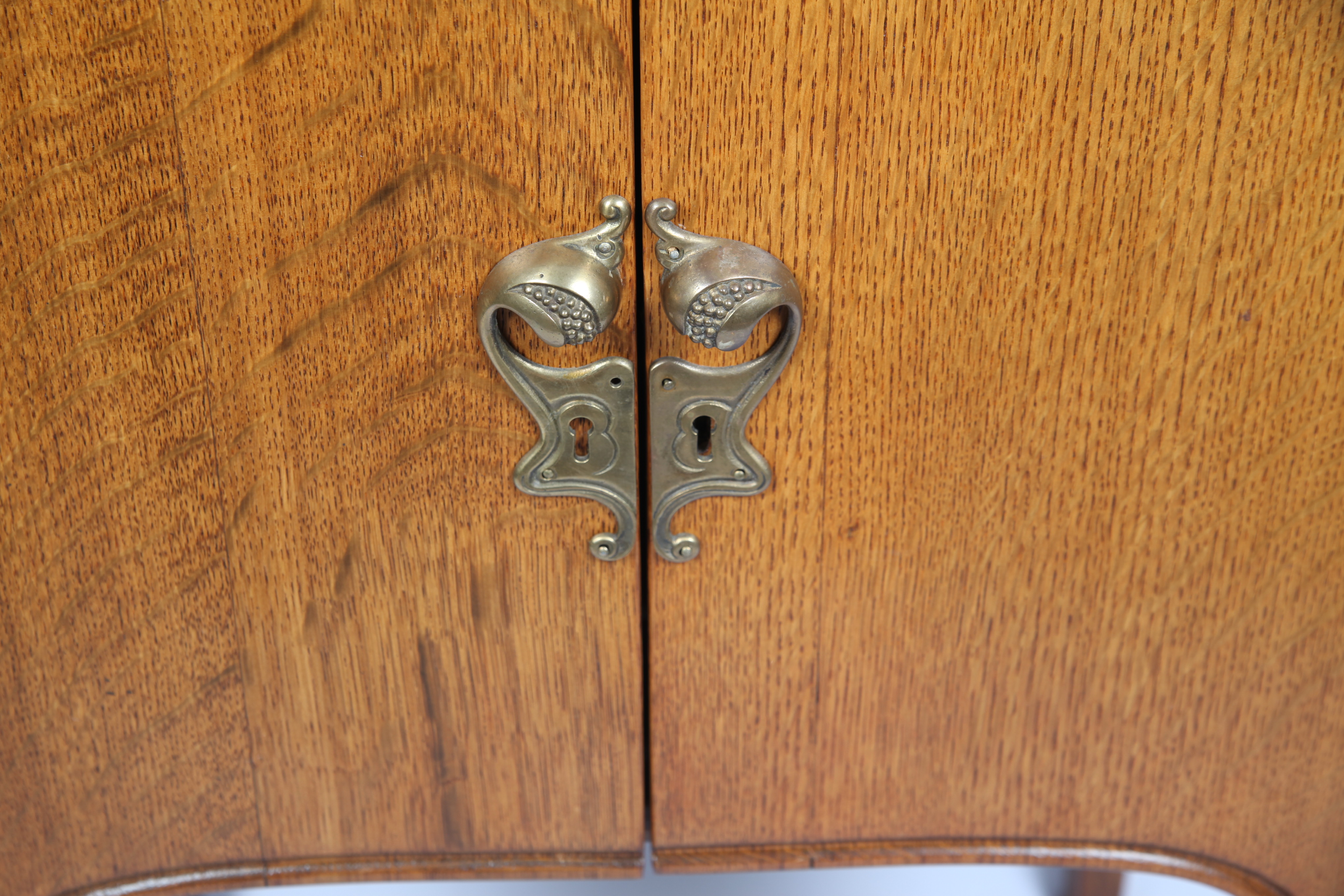 Art Nouveau Oak Bar Server