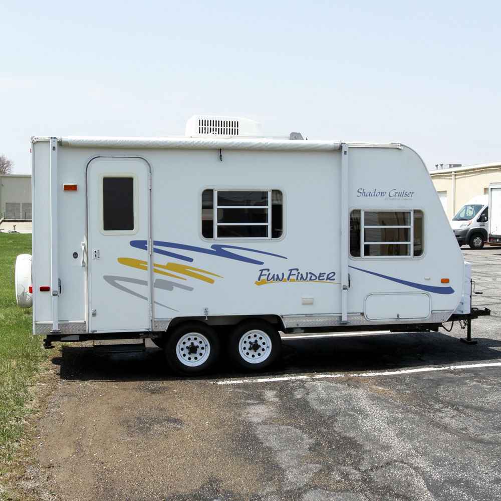 2005 Shadow Cruiser Fun Finder Model T-189FBR Tandem Travel Trailer