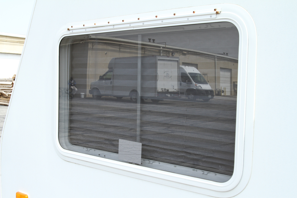 2005 Shadow Cruiser Fun Finder Model T-189FBR Tandem Travel Trailer