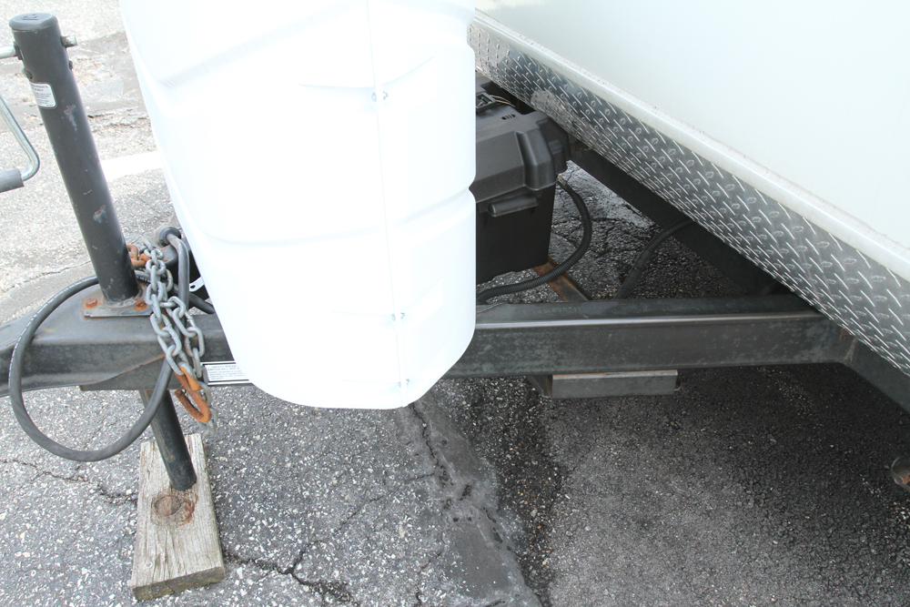 2005 Shadow Cruiser Fun Finder Model T-189FBR Tandem Travel Trailer