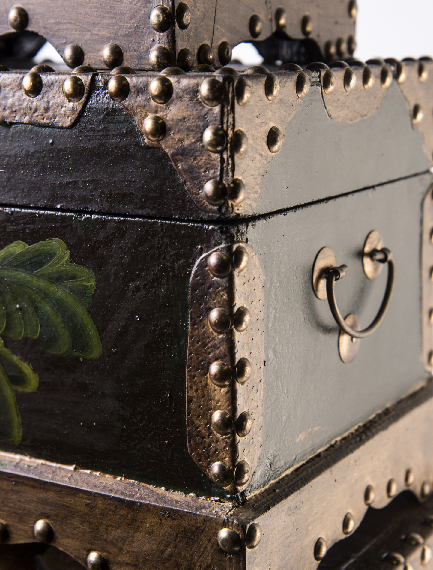 Painted Petite Wooden Nesting Trunks