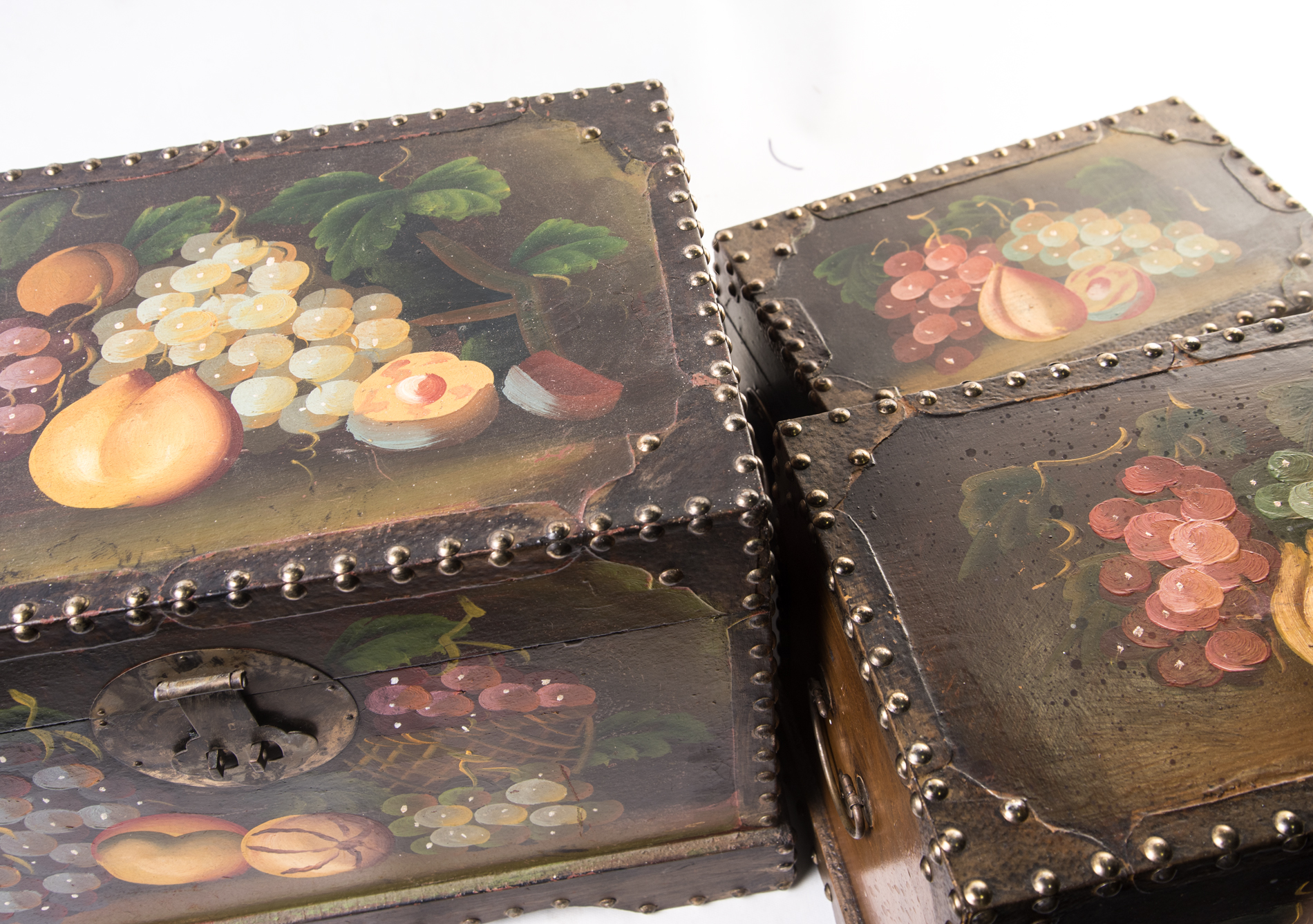 Painted Petite Wooden Nesting Trunks