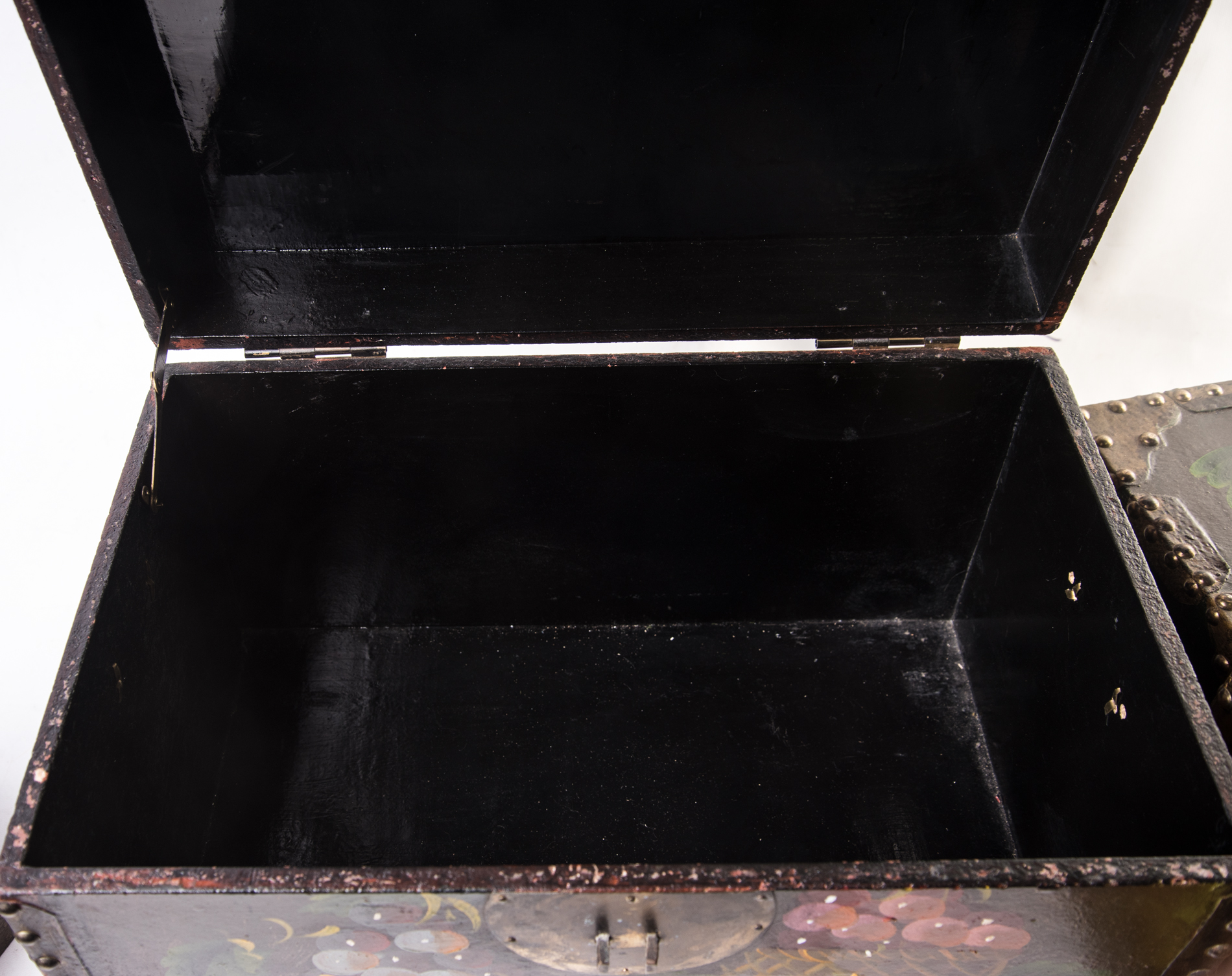 Painted Petite Wooden Nesting Trunks