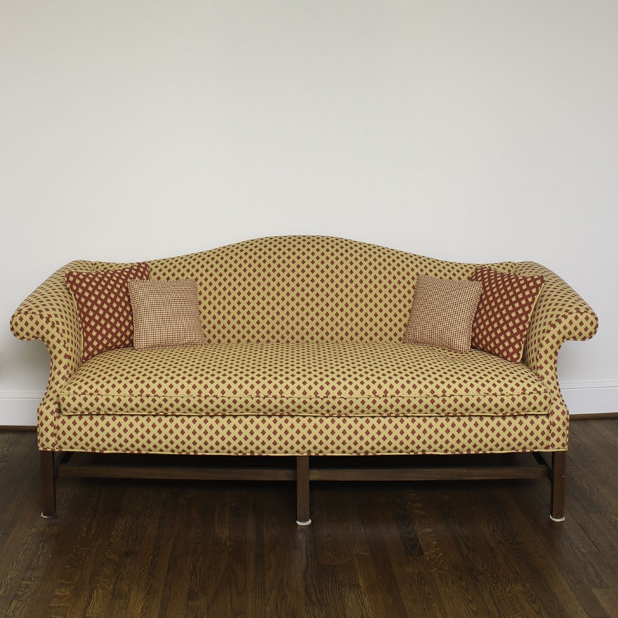 Chippendale Style Camelback Settee
