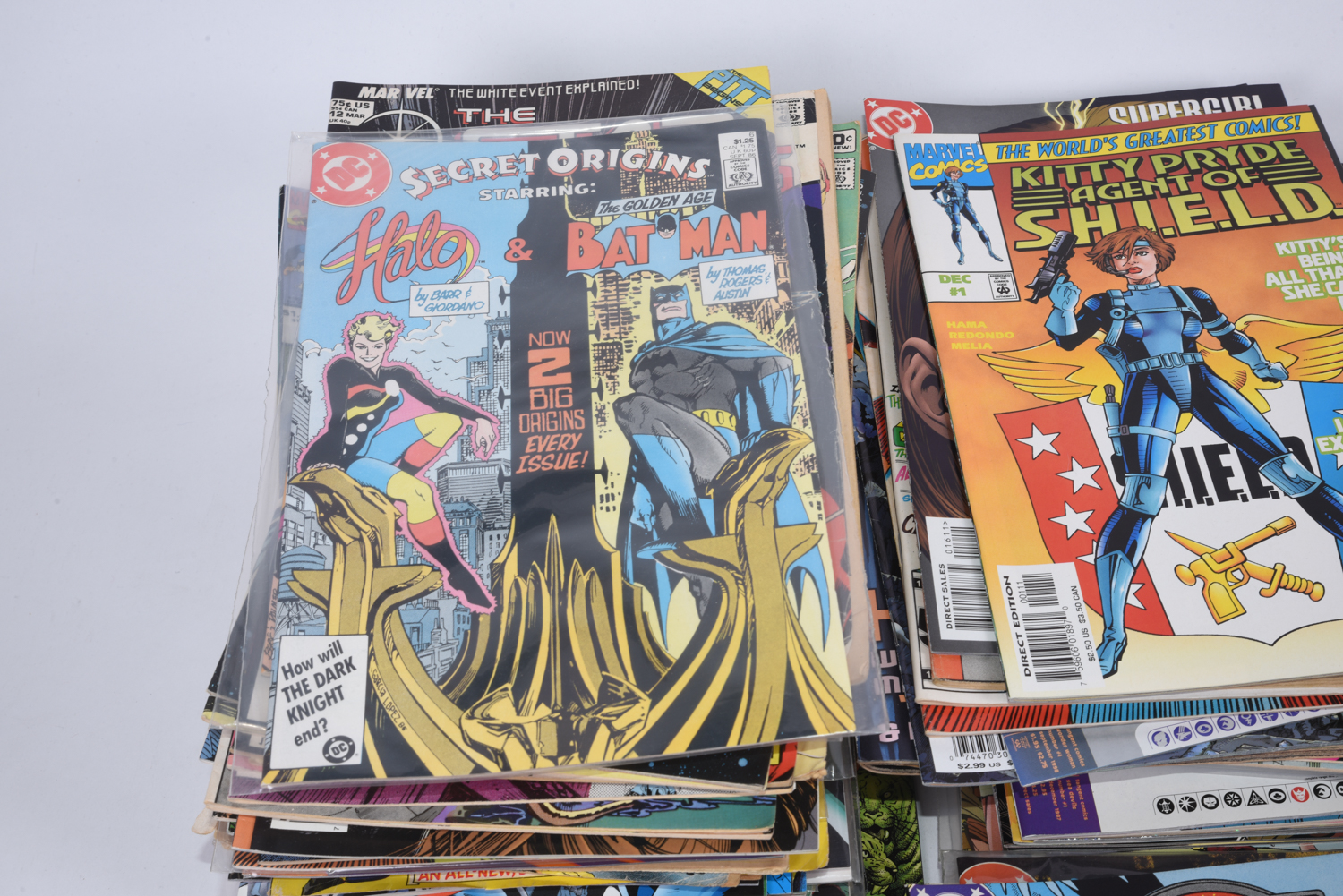 Modern Age Marvel and DC Comic Books Including "Who's Who" and "Marvel Age"