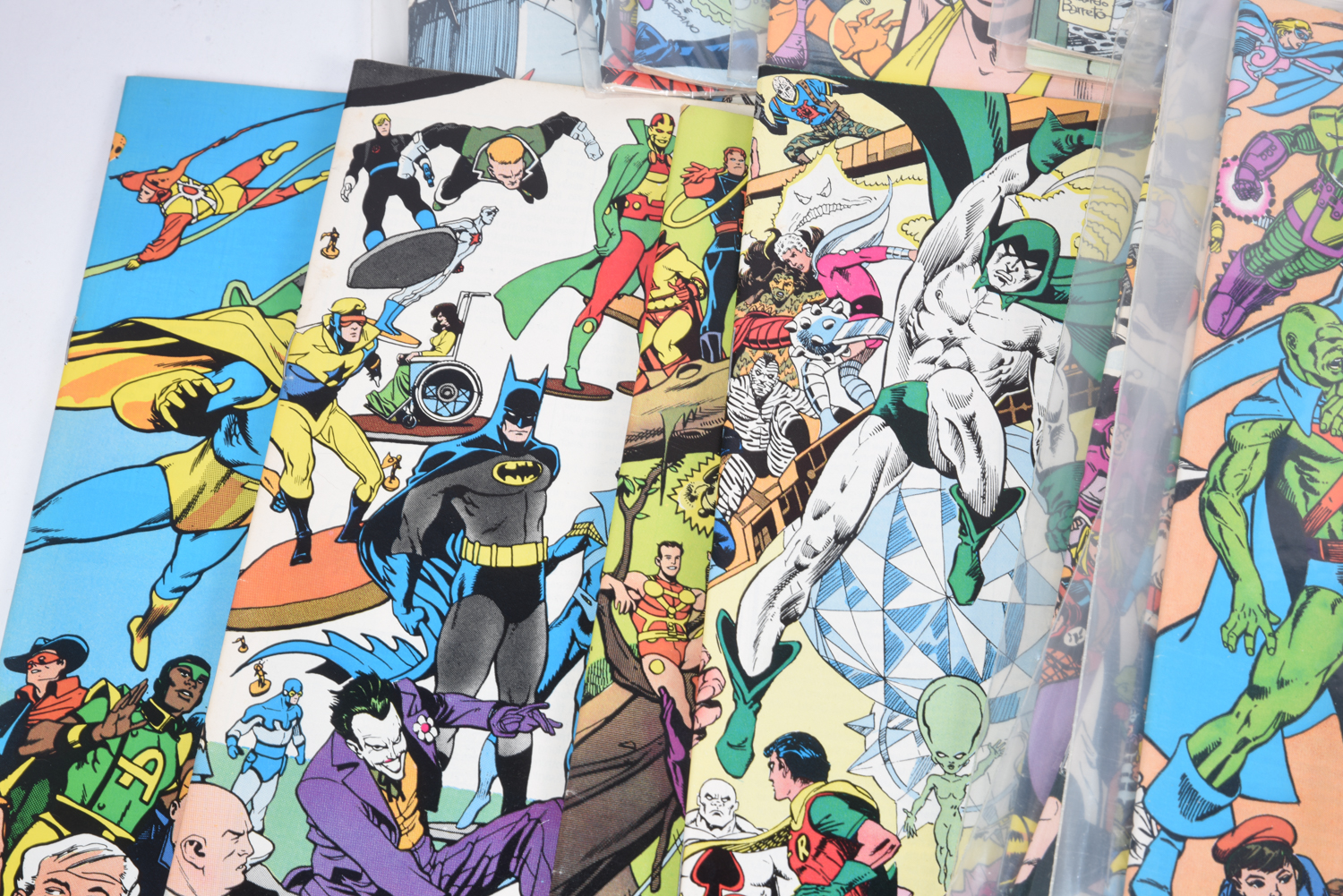 Modern Age Marvel and DC Comic Books Including "Who's Who" and "Marvel Age"