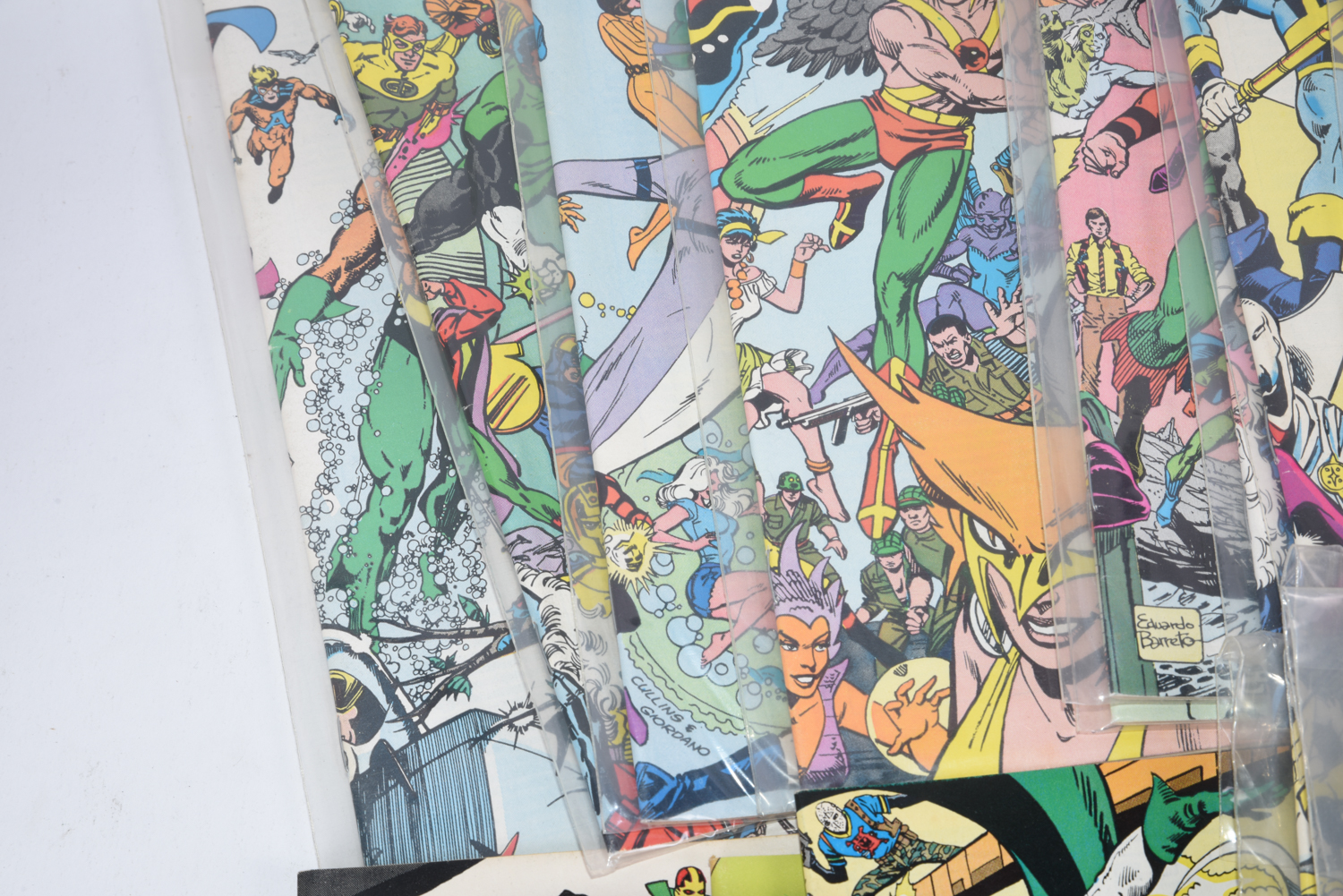 Modern Age Marvel and DC Comic Books Including "Who's Who" and "Marvel Age"