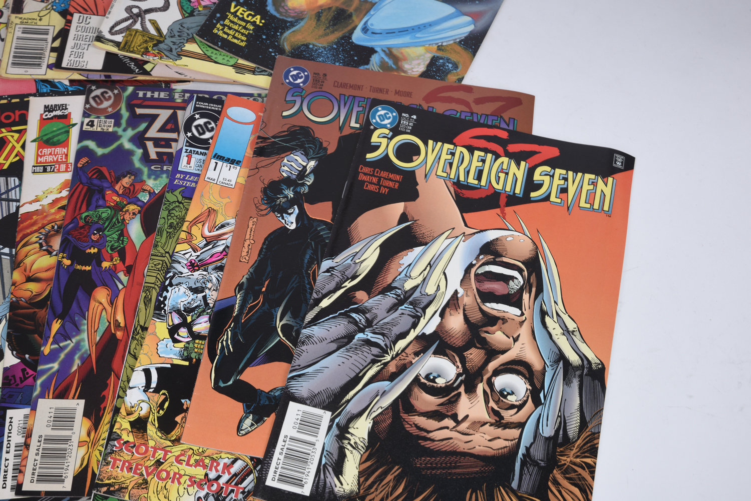 Modern Age Marvel and DC Comic Books Including "Who's Who" and "Marvel Age"