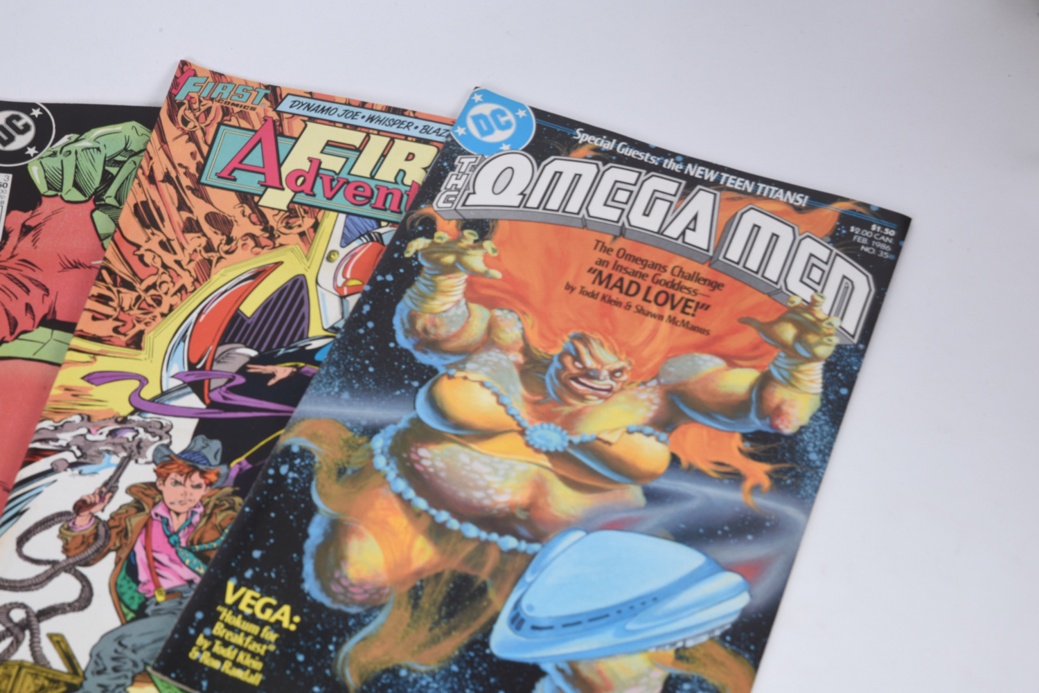 Modern Age Marvel and DC Comic Books Including "Who's Who" and "Marvel Age"