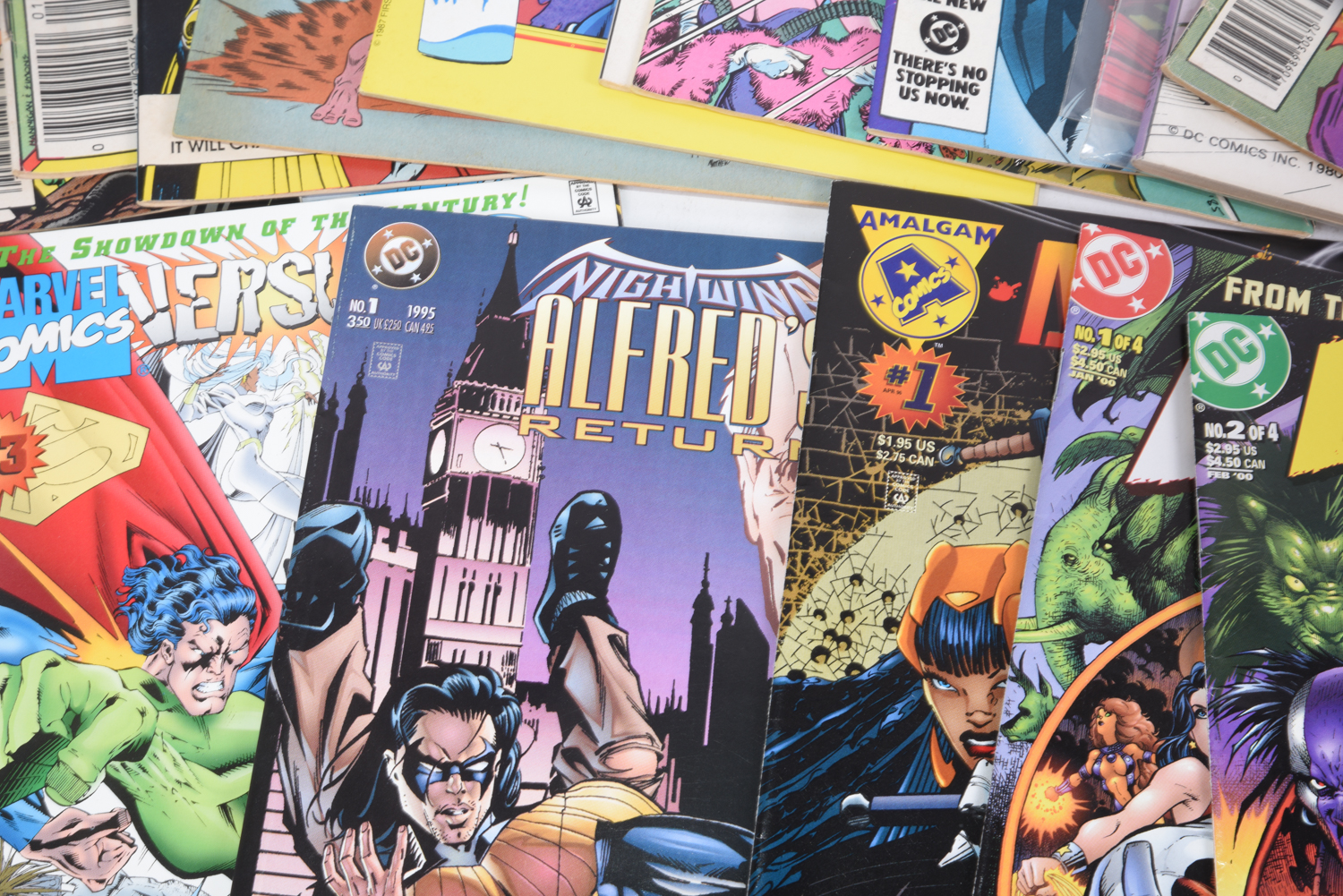 Modern Age Marvel and DC Comic Books Including "Who's Who" and "Marvel Age"