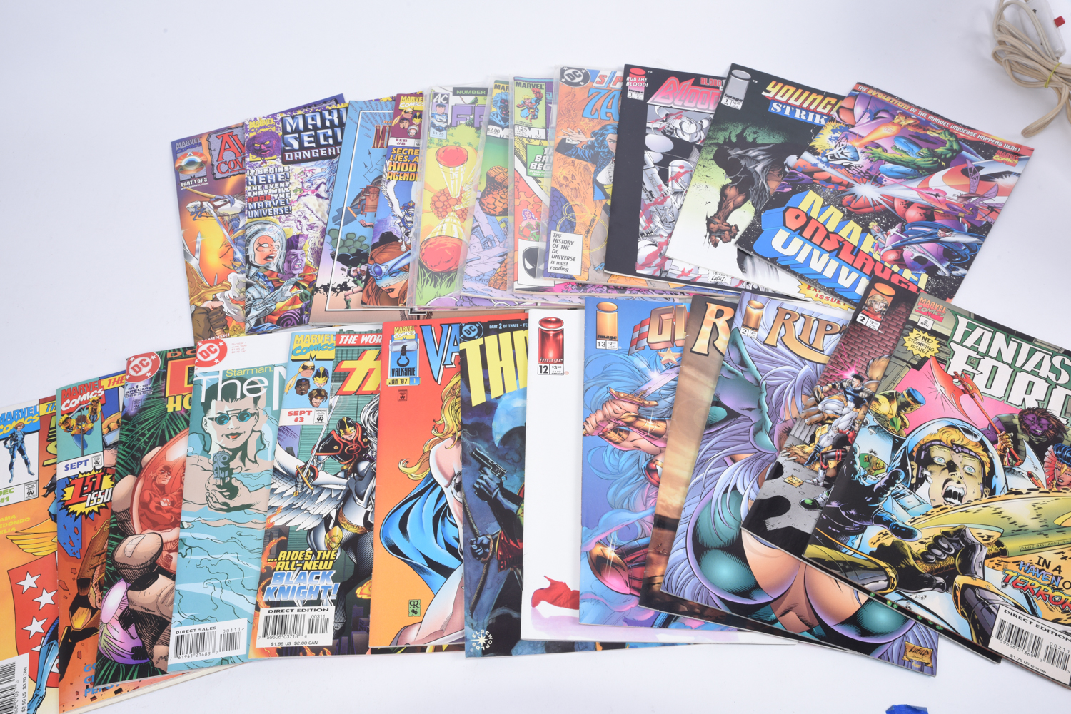 Modern Age Marvel and DC Comic Books Including "Who's Who" and "Marvel Age"