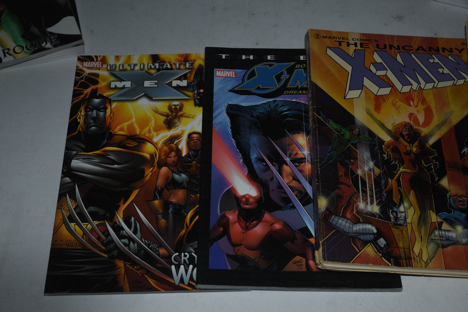 Modern Age Comic Books Including "Gambit" and "JLA"