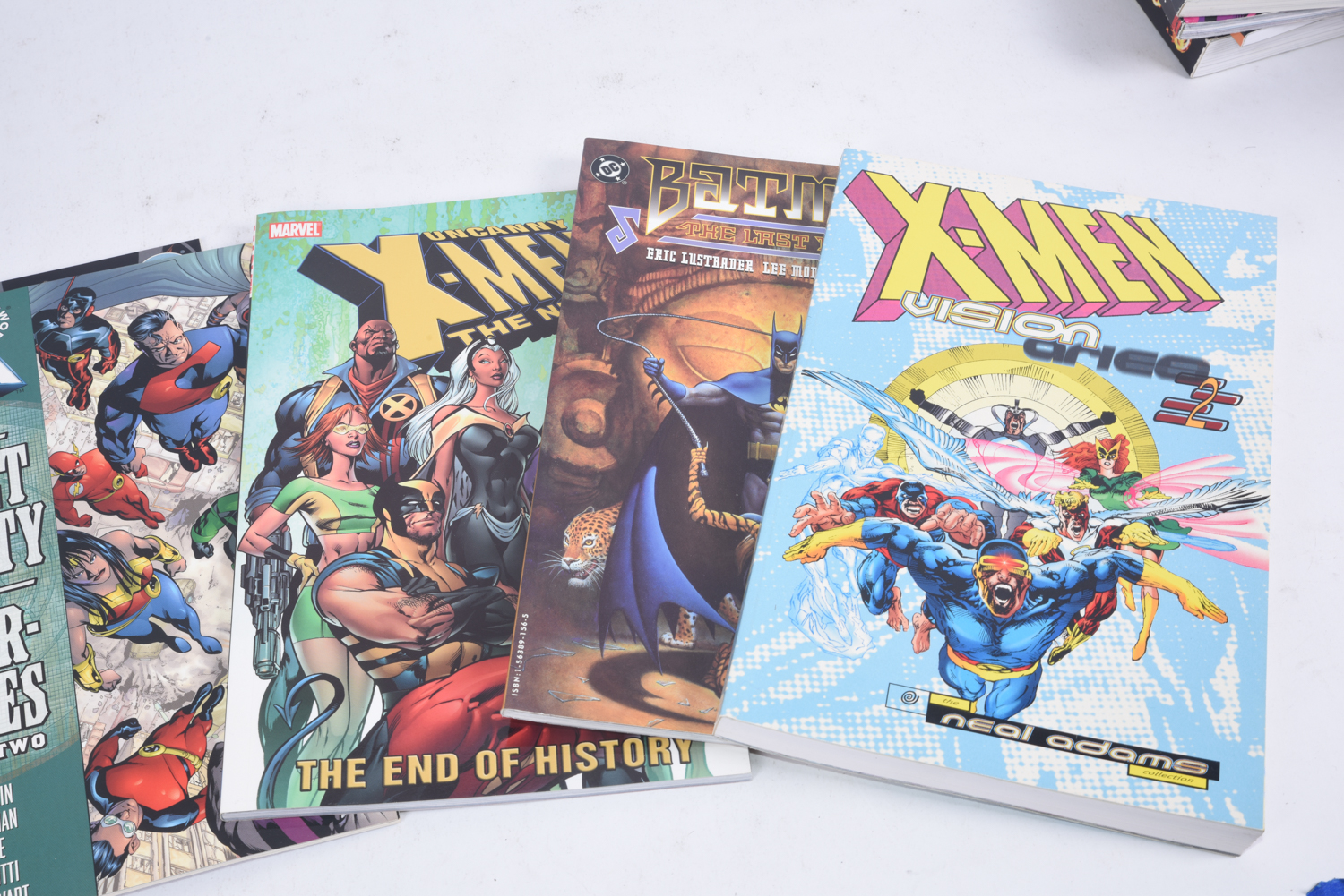 Modern Age Comic Books Including "Gambit" and "JLA"