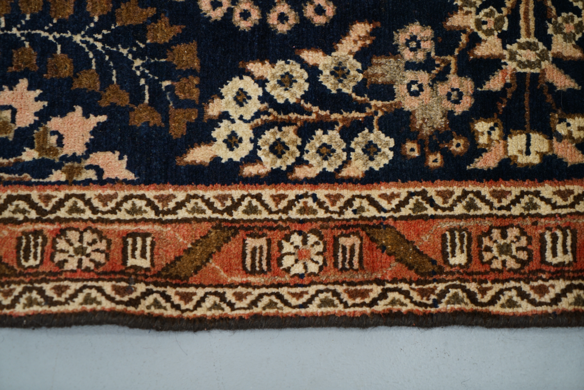 Hand-Knotted Persian Hamadan Accent Rug