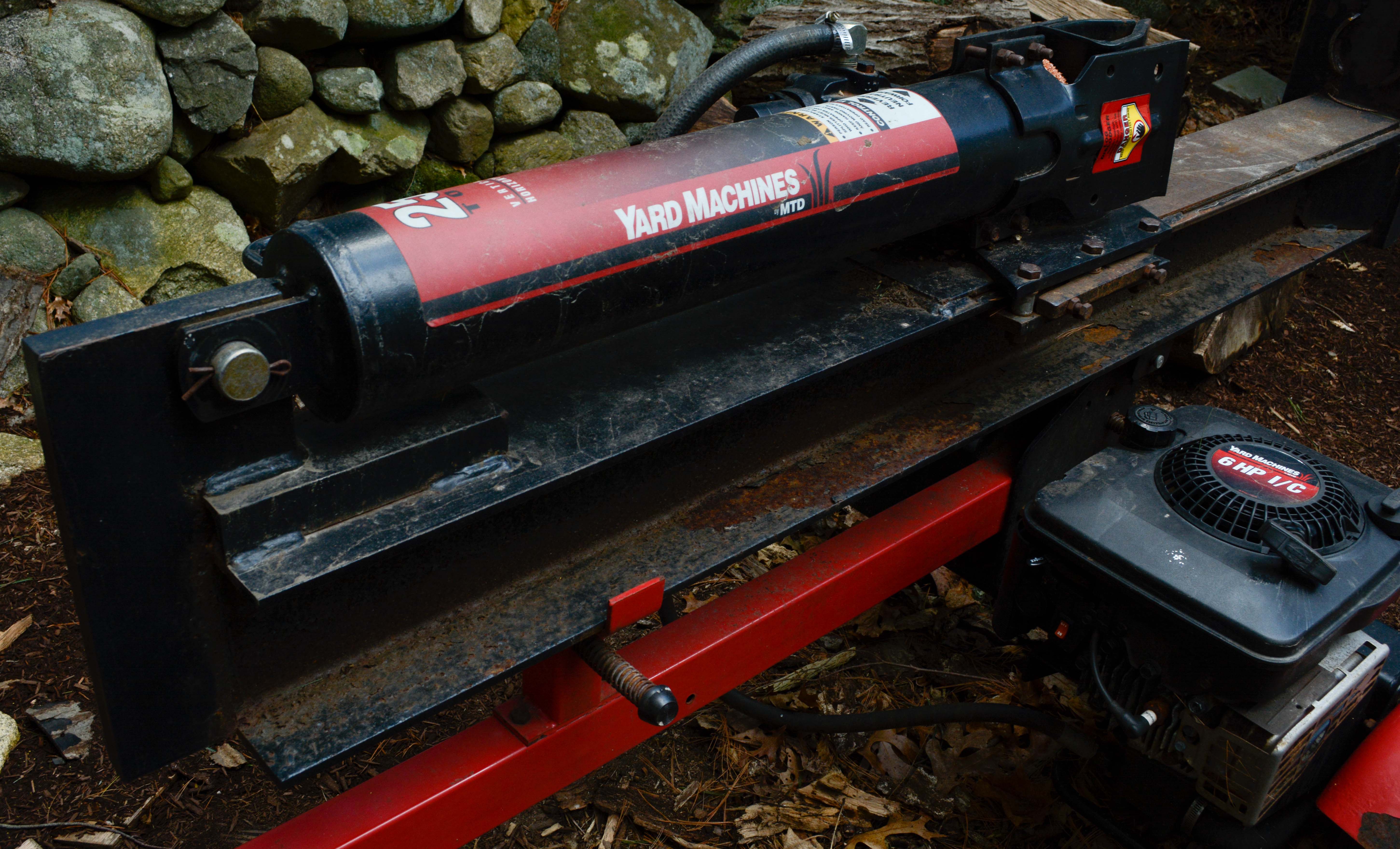 MTD Yard Machines 25-Ton Gas Powered Log Splitter