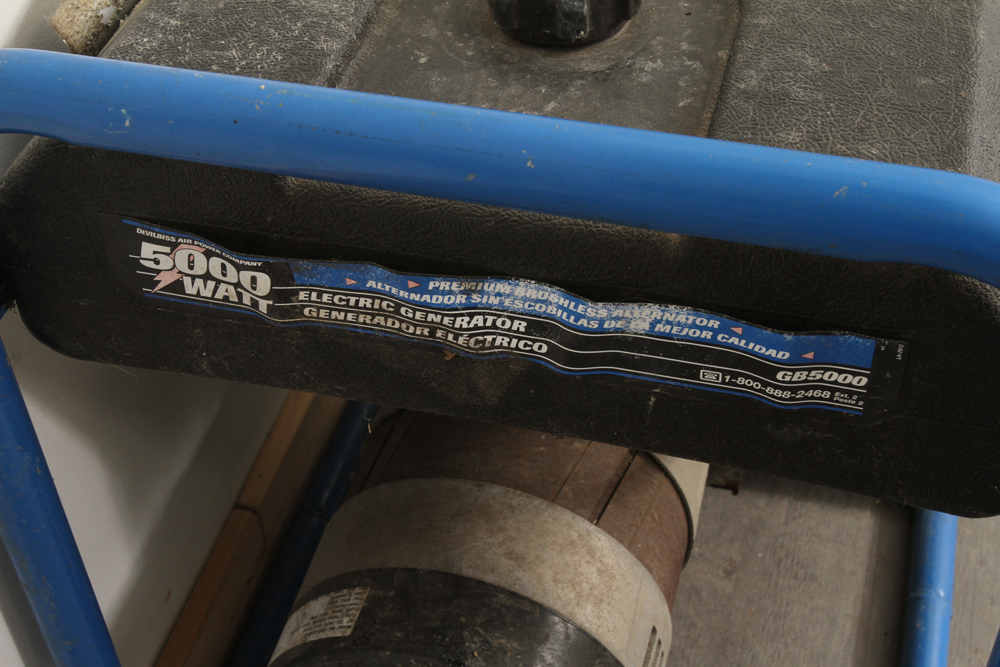 DeVilbiss Gas Powered 5000-Watt Electric Generator