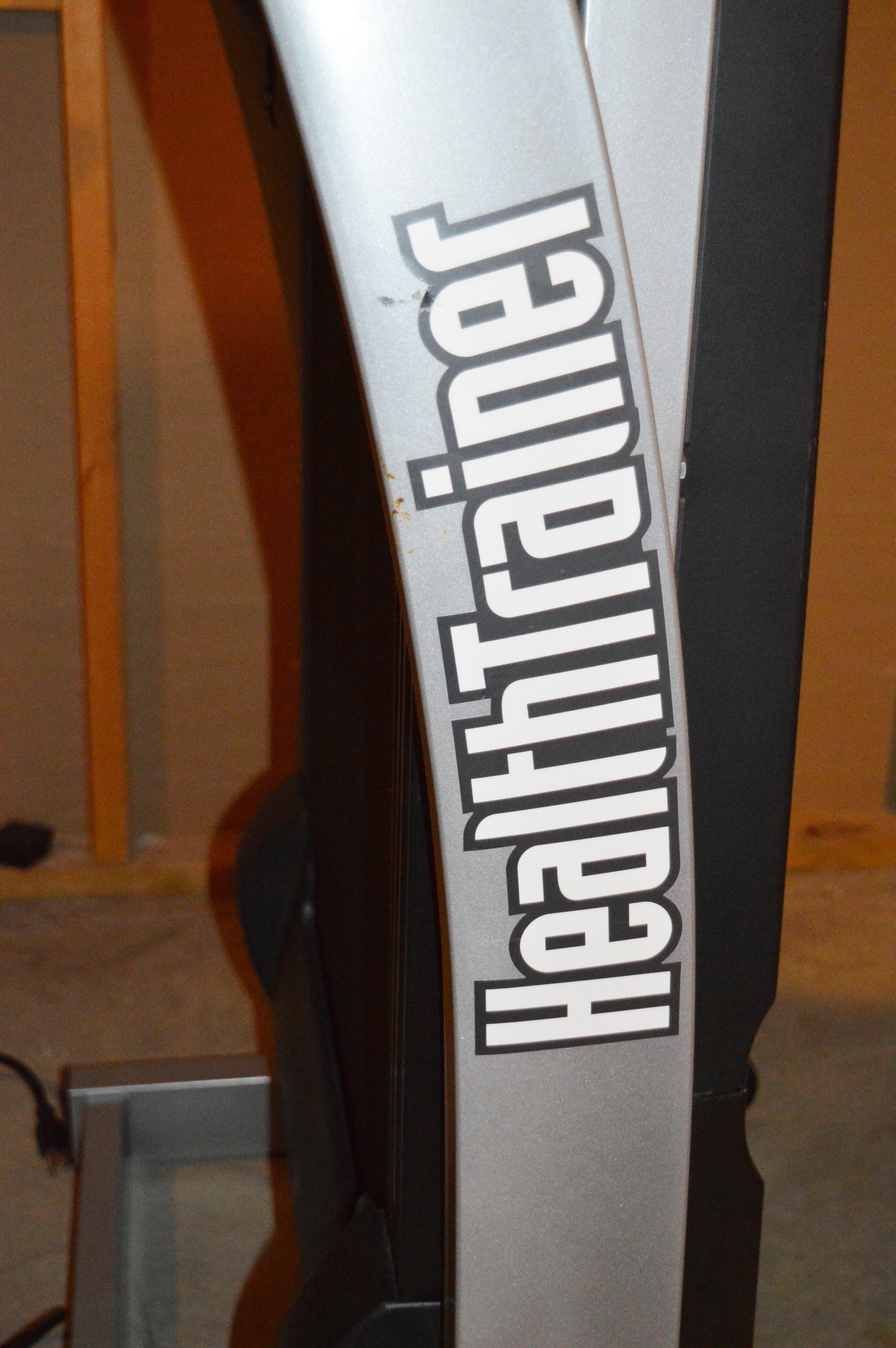 HealthTrainer 501 Treadmill