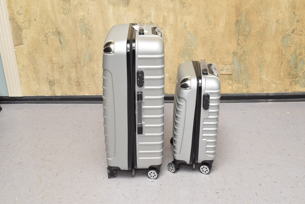 Total Rewards Upright Hardshell Spinner Suitcases