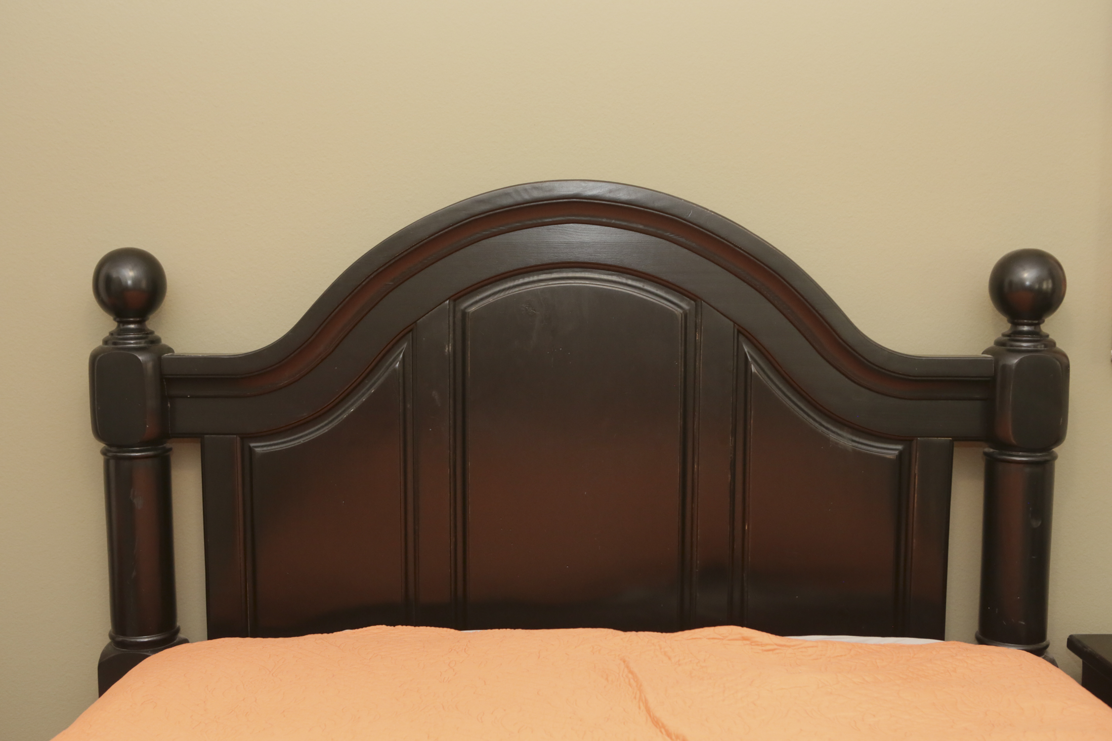 Queen Size Cannonball Bed Frame
