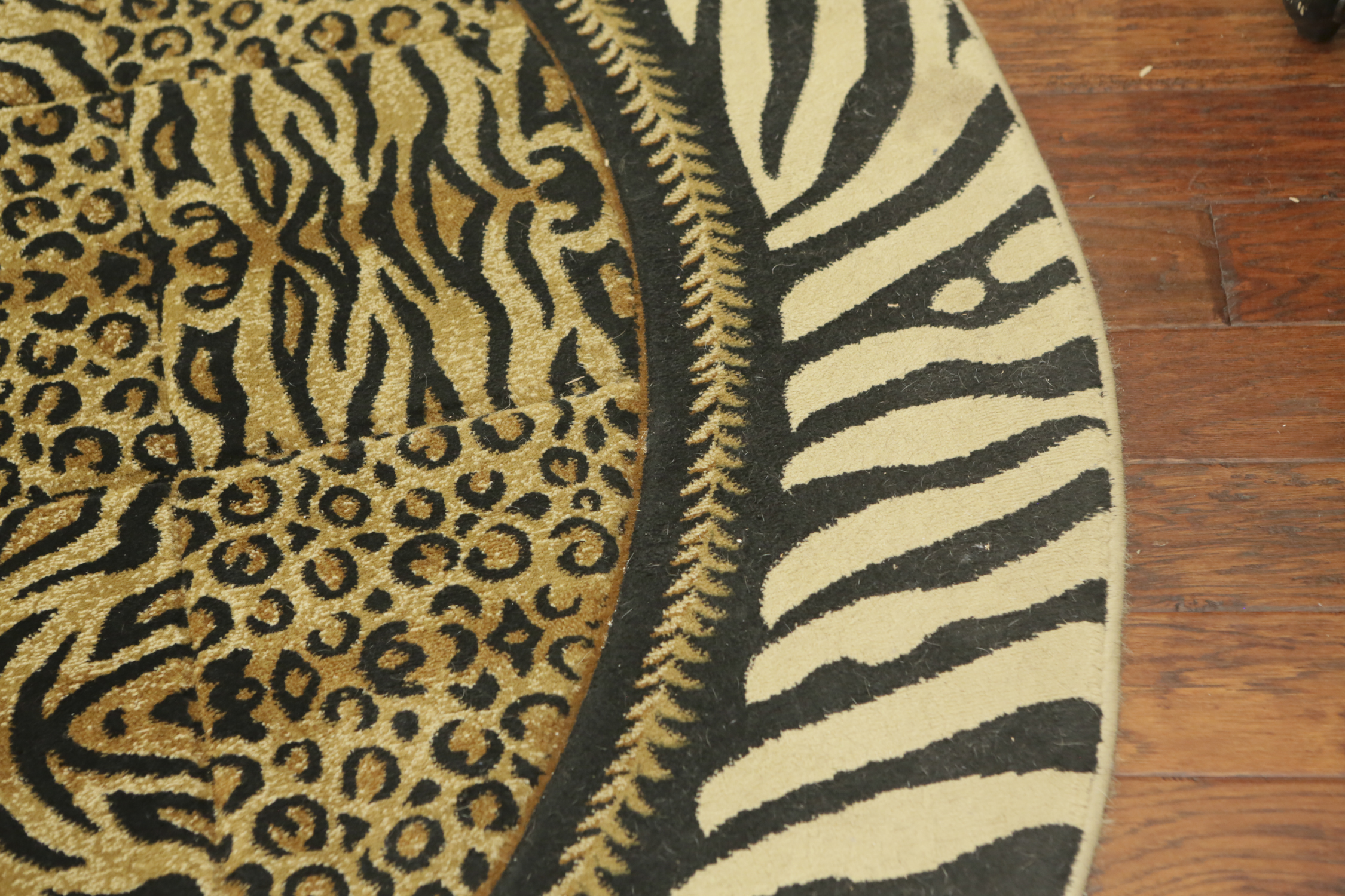Animal Print Round Area Rug