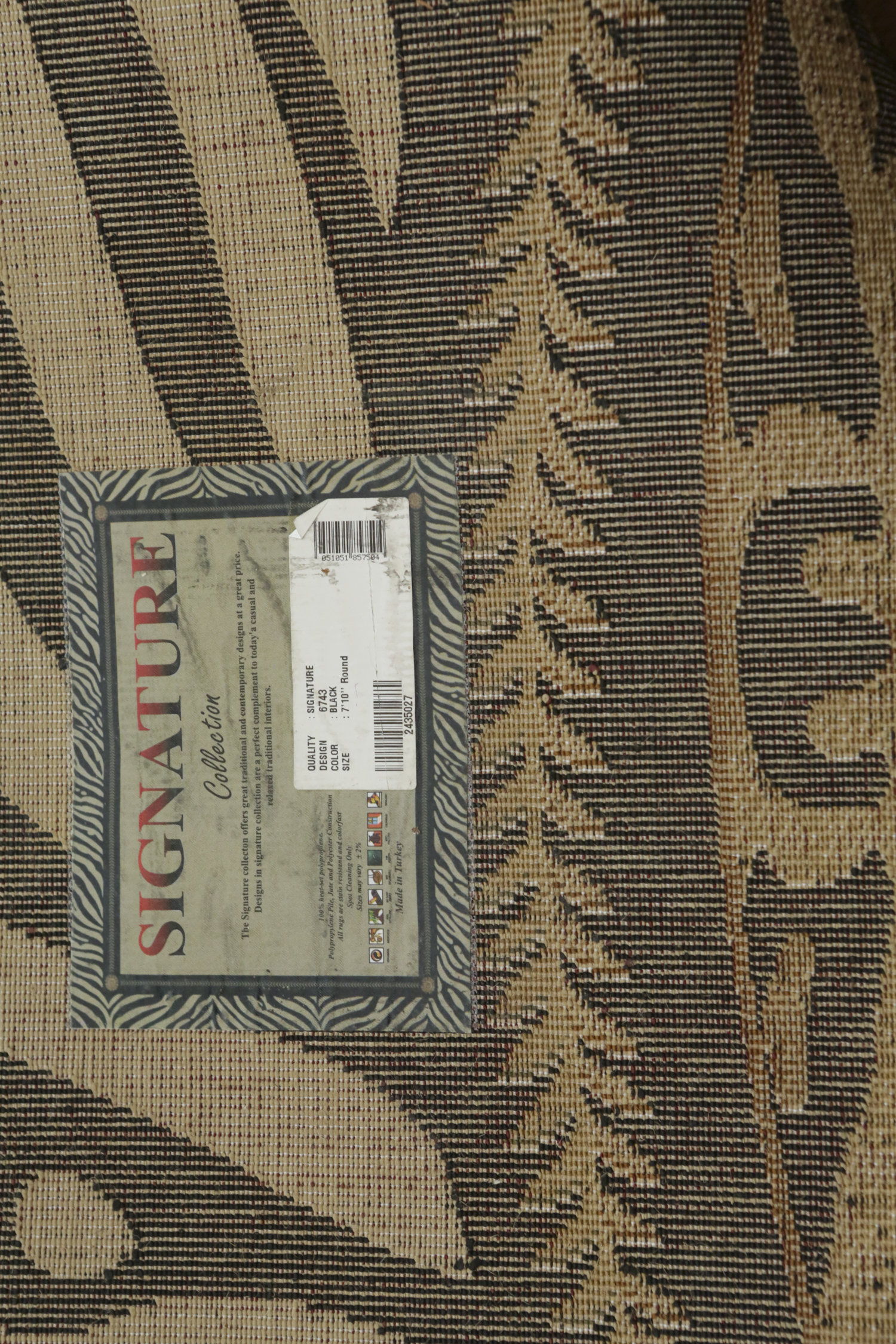 Machine Made Animal Print Circular Area Rug