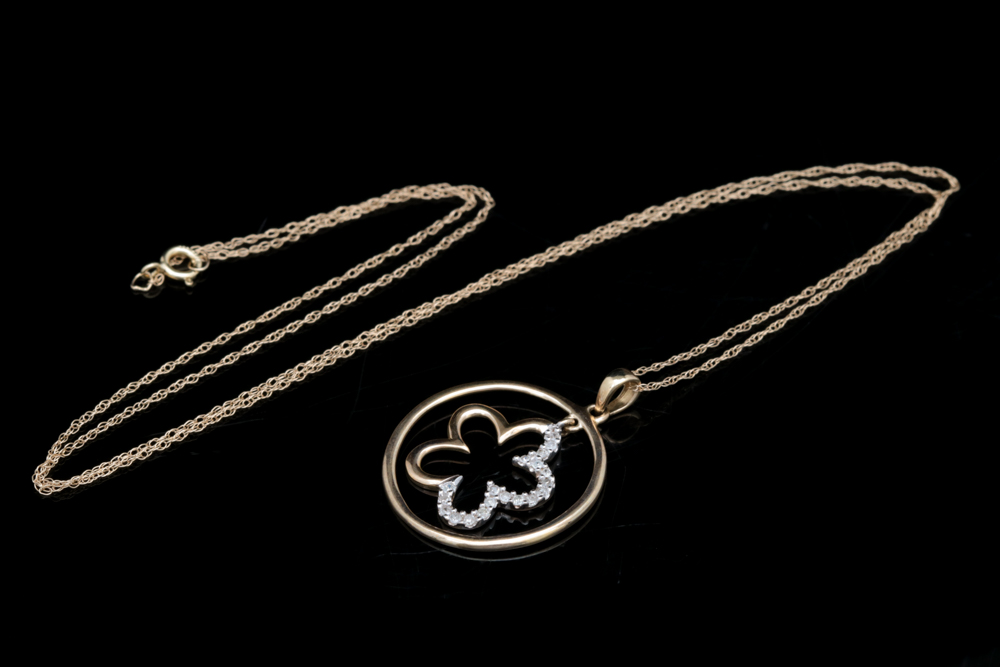 10K Yellow Gold and Diamond Flower Pendant with Chain