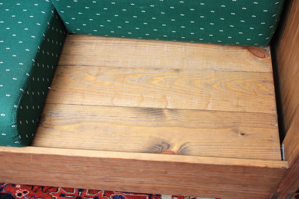 Box Frame Loveseat with Green Cushions