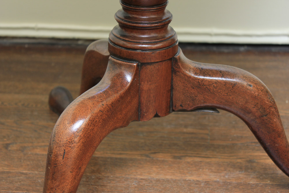 Antique Georgian Mahogany Tilt-Top Tea Table