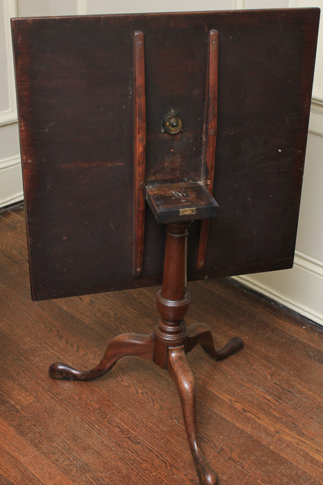 Antique Georgian Mahogany Tilt-Top Tea Table