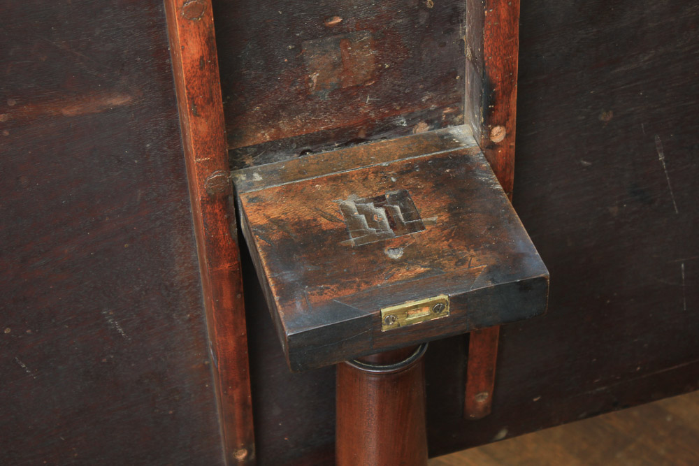 Antique Georgian Mahogany Tilt-Top Tea Table