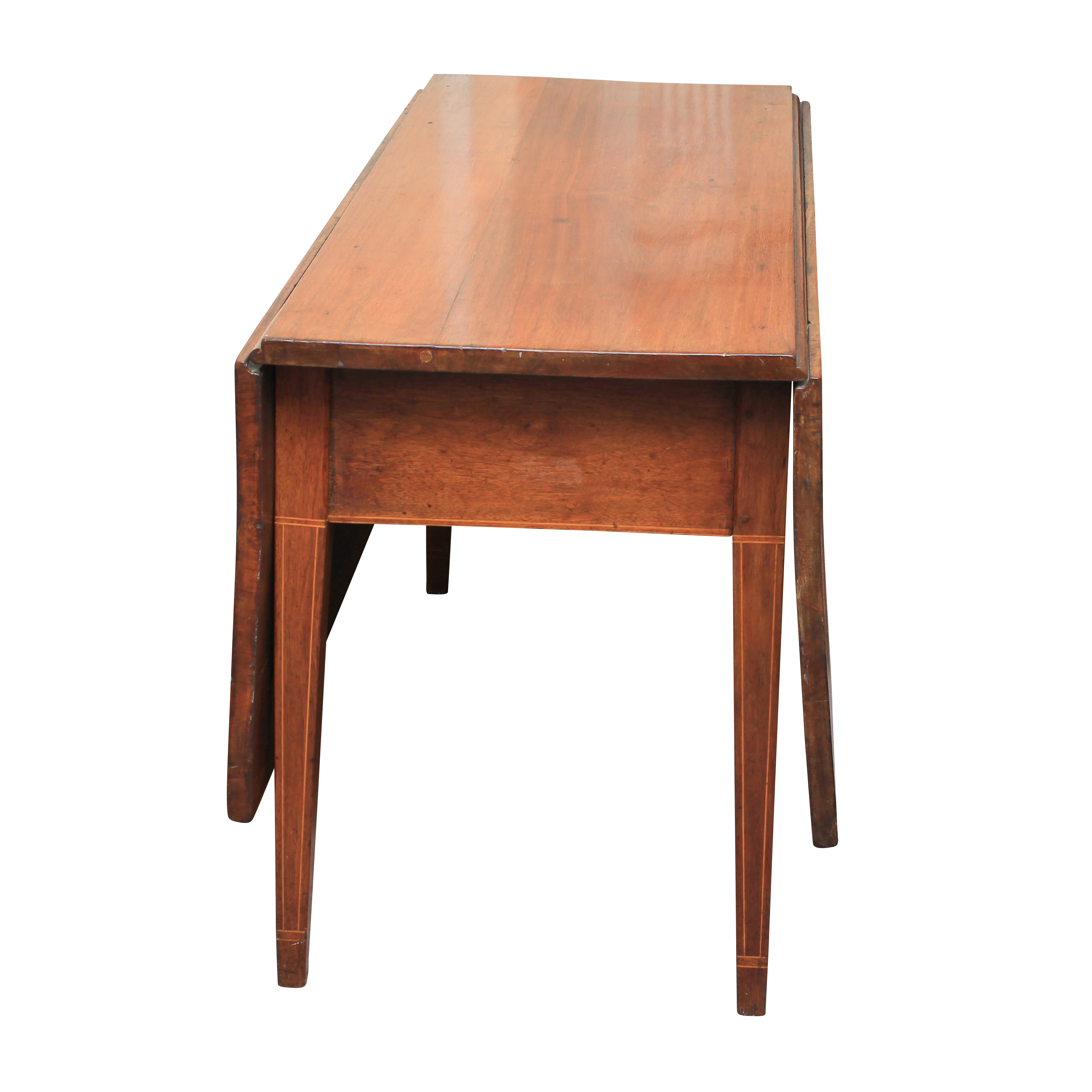 Antique Hepplewhite Mahogany Drop-Leaf Table