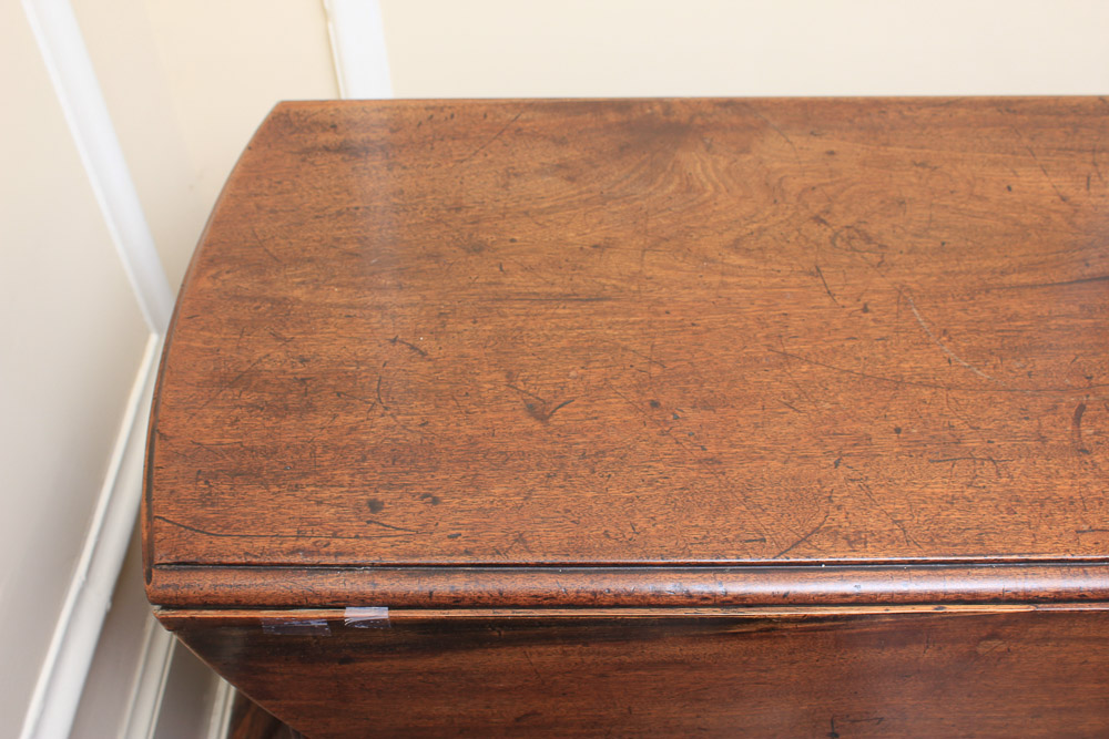 Antique English George III Mahogany Drop-Leaf Table