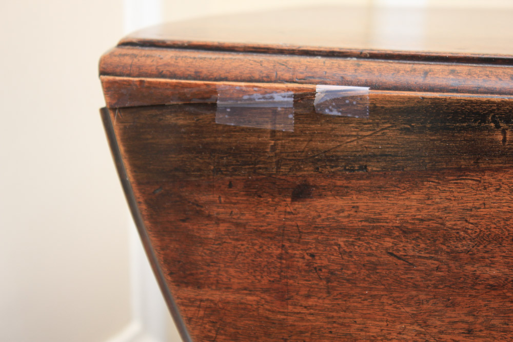 Antique English George III Mahogany Drop-Leaf Table