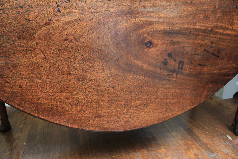 Antique English George III Mahogany Drop-Leaf Table