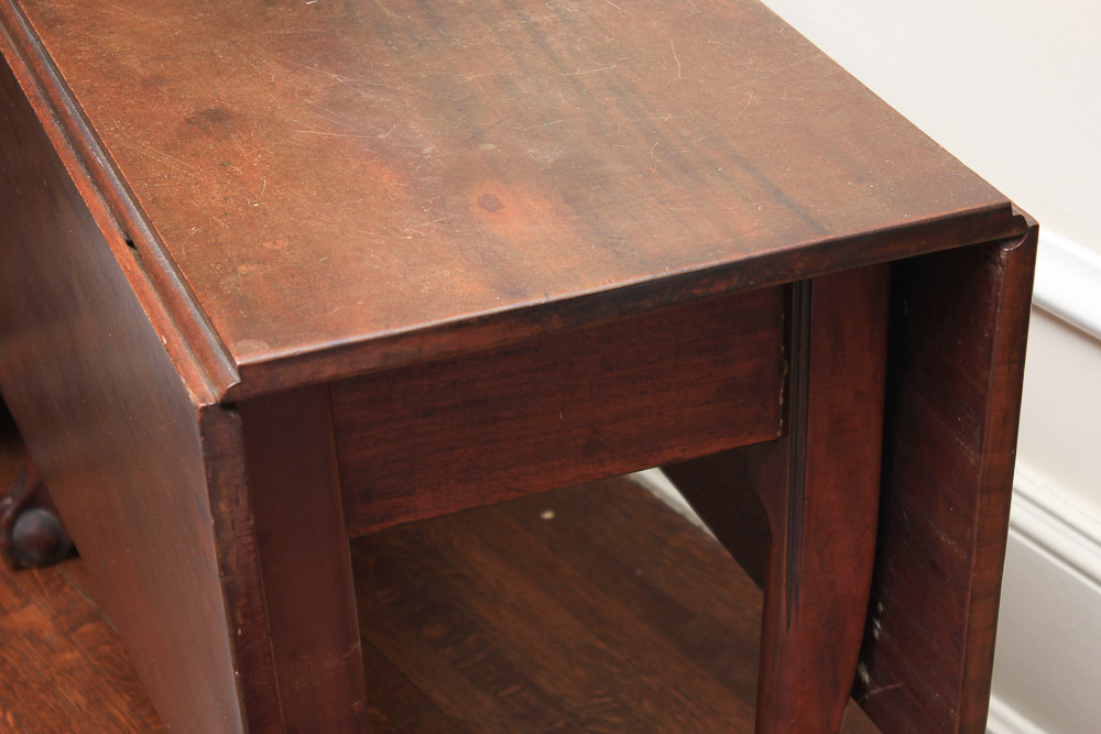 Vintage Chippendale Style Drop Leaf Table