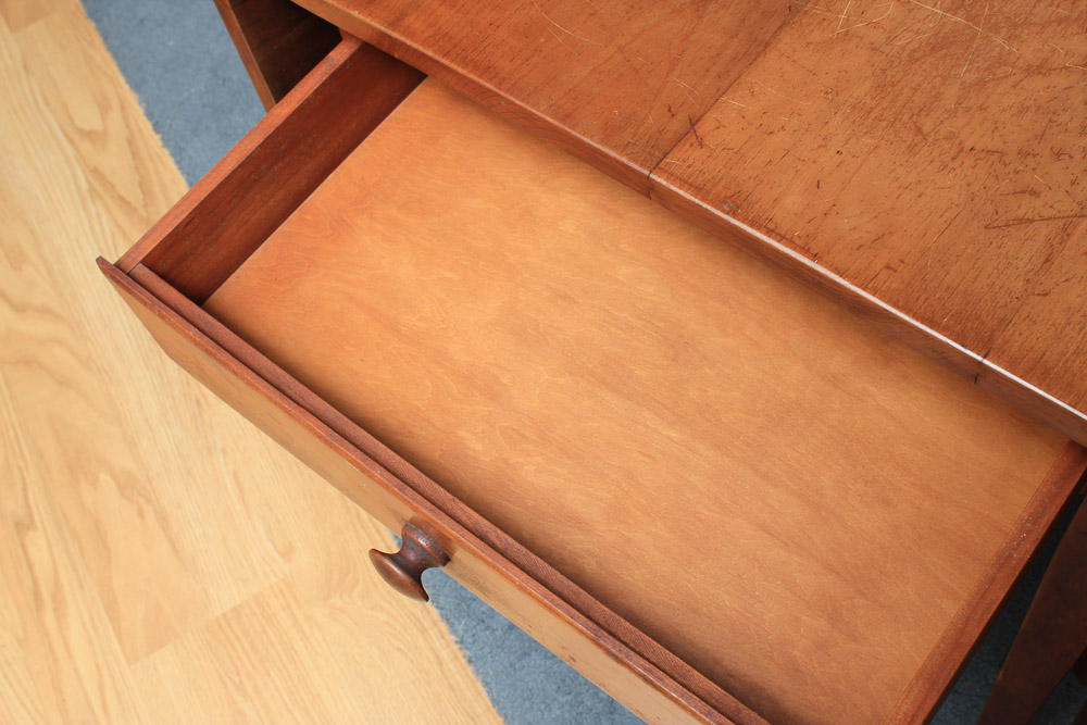 Antique Hepplewhite Style Cherry Drop Leaf Dining Table