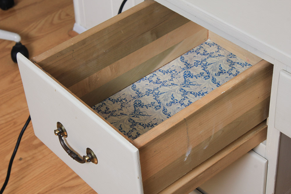 White Painted Kneehole Desk