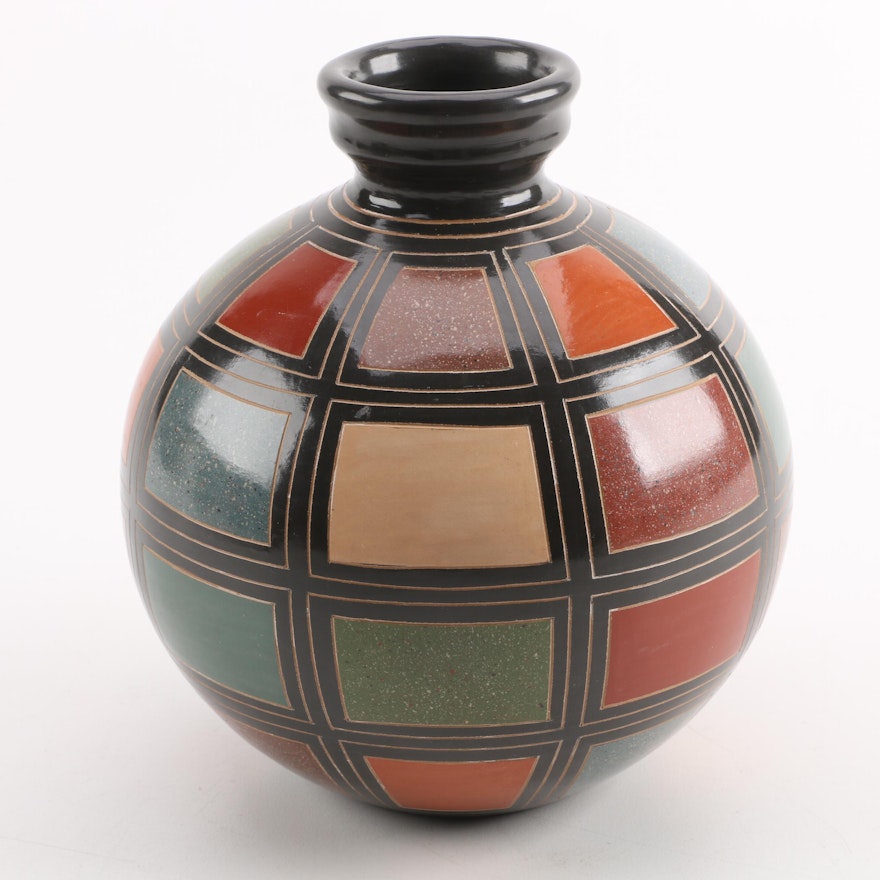 Emmanuel Maldonado Nicaraguan Art Pottery Vase